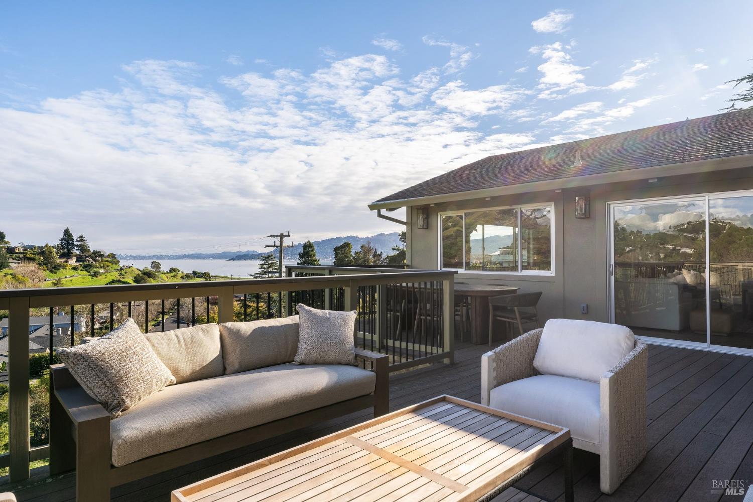 Detail Gallery Image 57 of 92 For 58 Lower North Ter, Tiburon,  CA 94920 - 5 Beds | 3/1 Baths