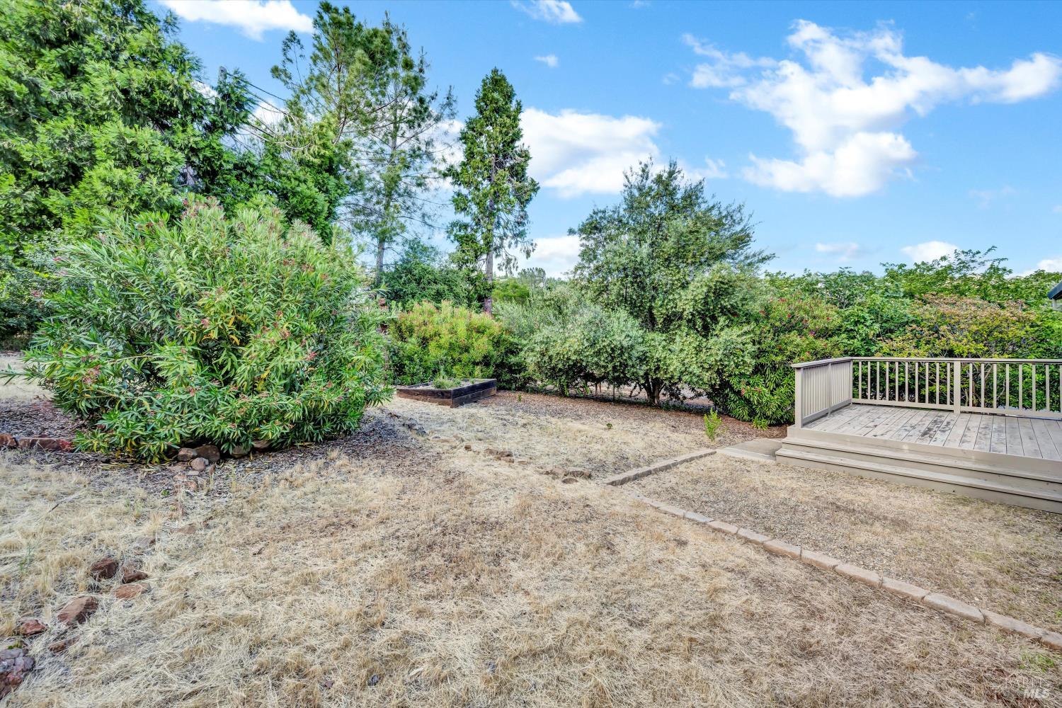 Detail Gallery Image 42 of 47 For 18528 N Shore Dr, Hidden Valley Lake,  CA 95467 - 3 Beds | 3 Baths