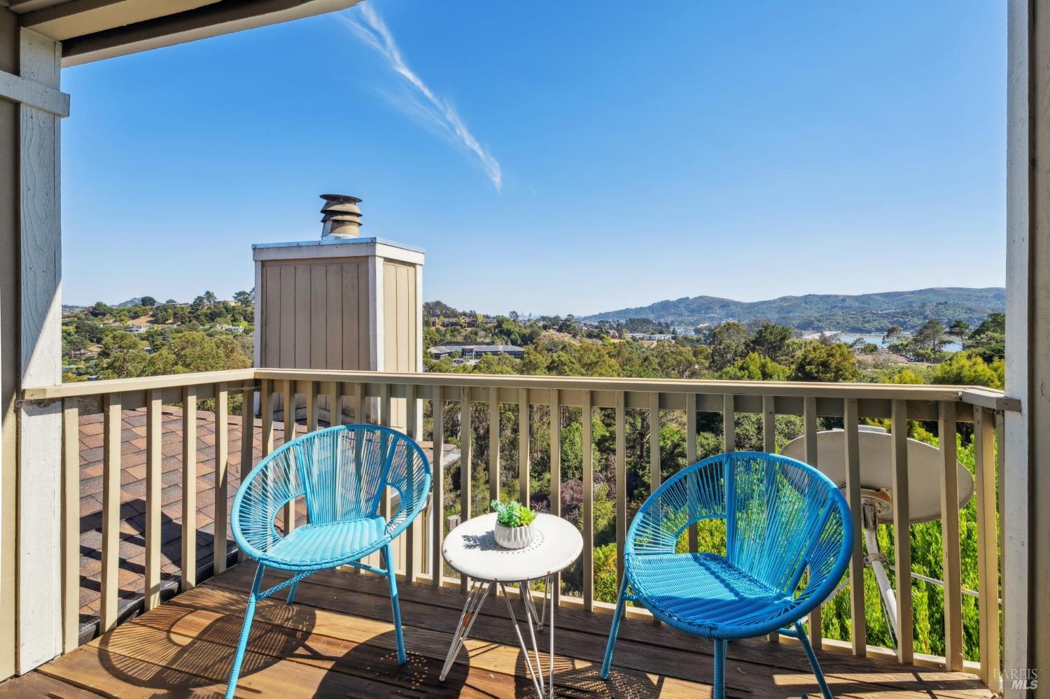 Detail Gallery Image 17 of 32 For 35 Wordsworth Ct, Mill Valley,  CA 94941 - 2 Beds | 1/1 Baths