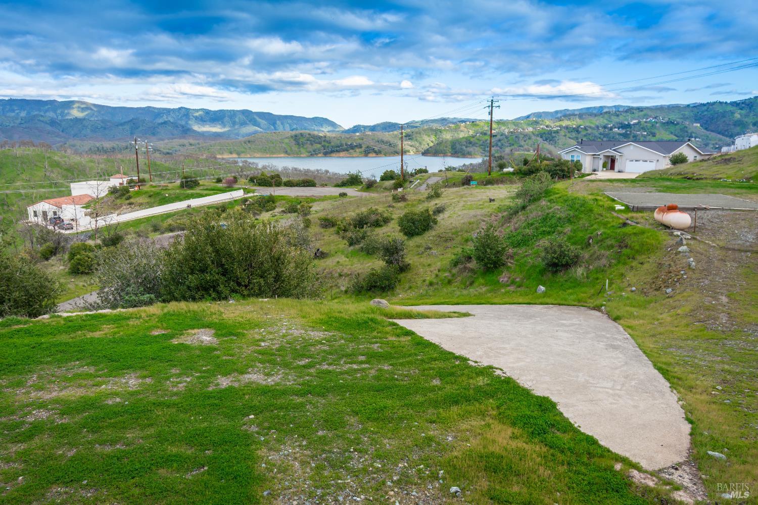 Detail Gallery Image 17 of 37 For 253 Mulford Dr, Napa,  CA 94558 - – Beds | – Baths