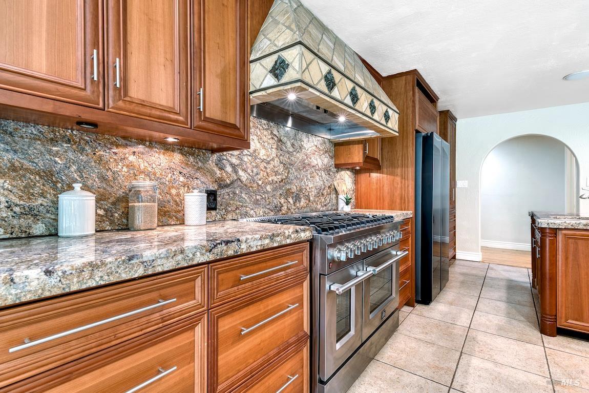 Detail Gallery Image 68 of 85 For 101 H Ln, Novato,  CA 94945 - 5 Beds | 4/1 Baths