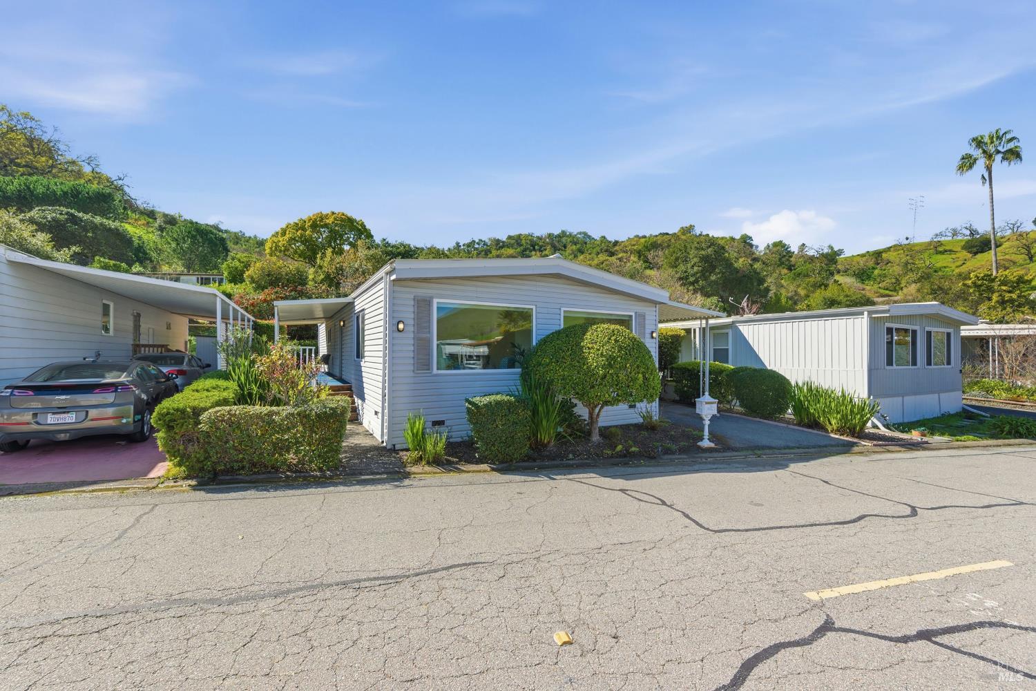 Detail Gallery Image 35 of 58 For 15 Scenic Dr, Novato,  CA 94949 - 2 Beds | 2 Baths