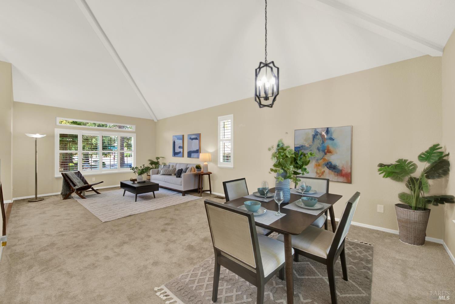 Detail Gallery Image 8 of 60 For 155 Fallen Leaf Dr, Vacaville,  CA 95687 - 4 Beds | 3 Baths