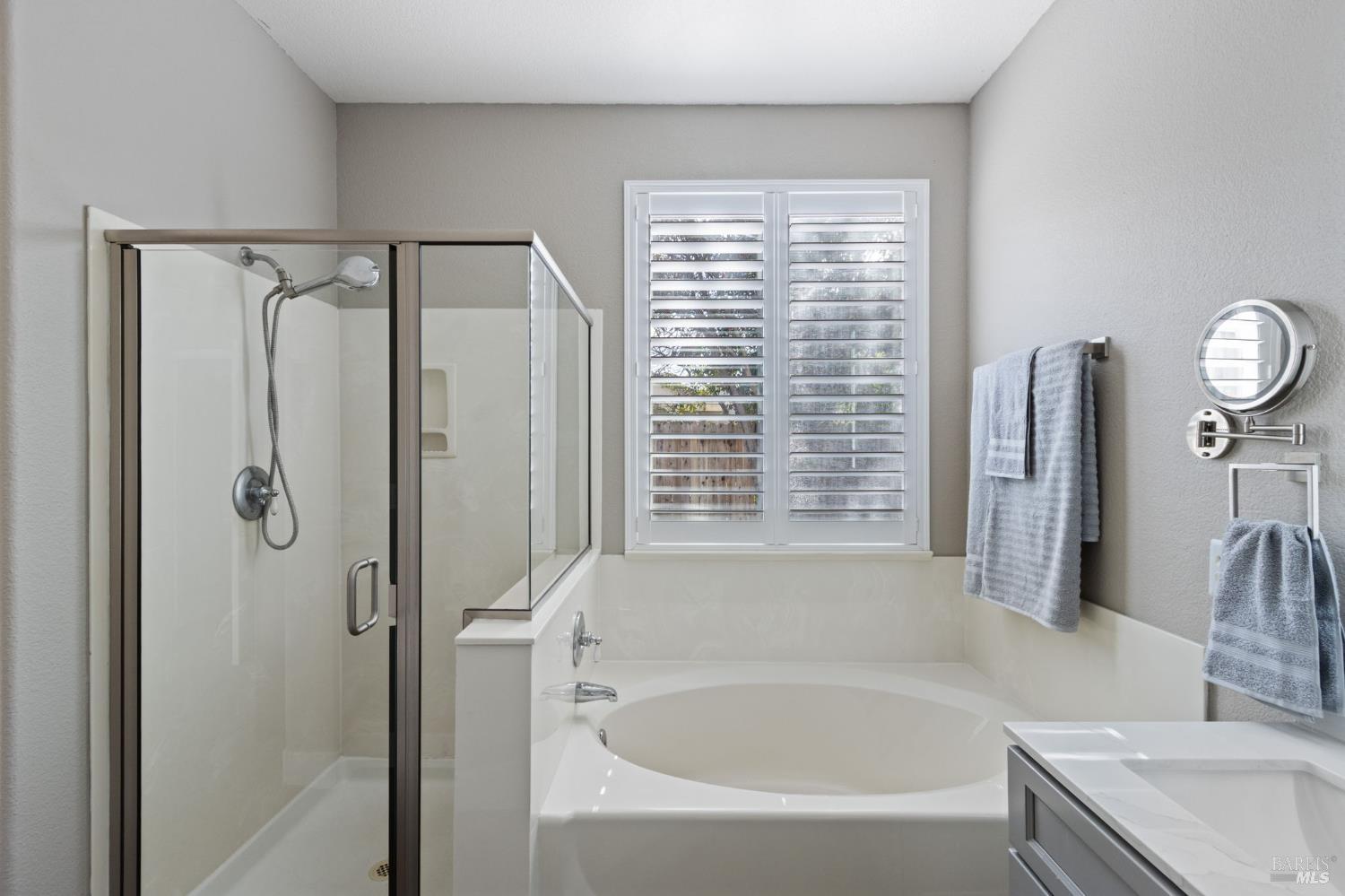 Detail Gallery Image 35 of 48 For 4413 Meadow Valley Cir, Fairfield,  CA 94534 - 4 Beds | 2 Baths