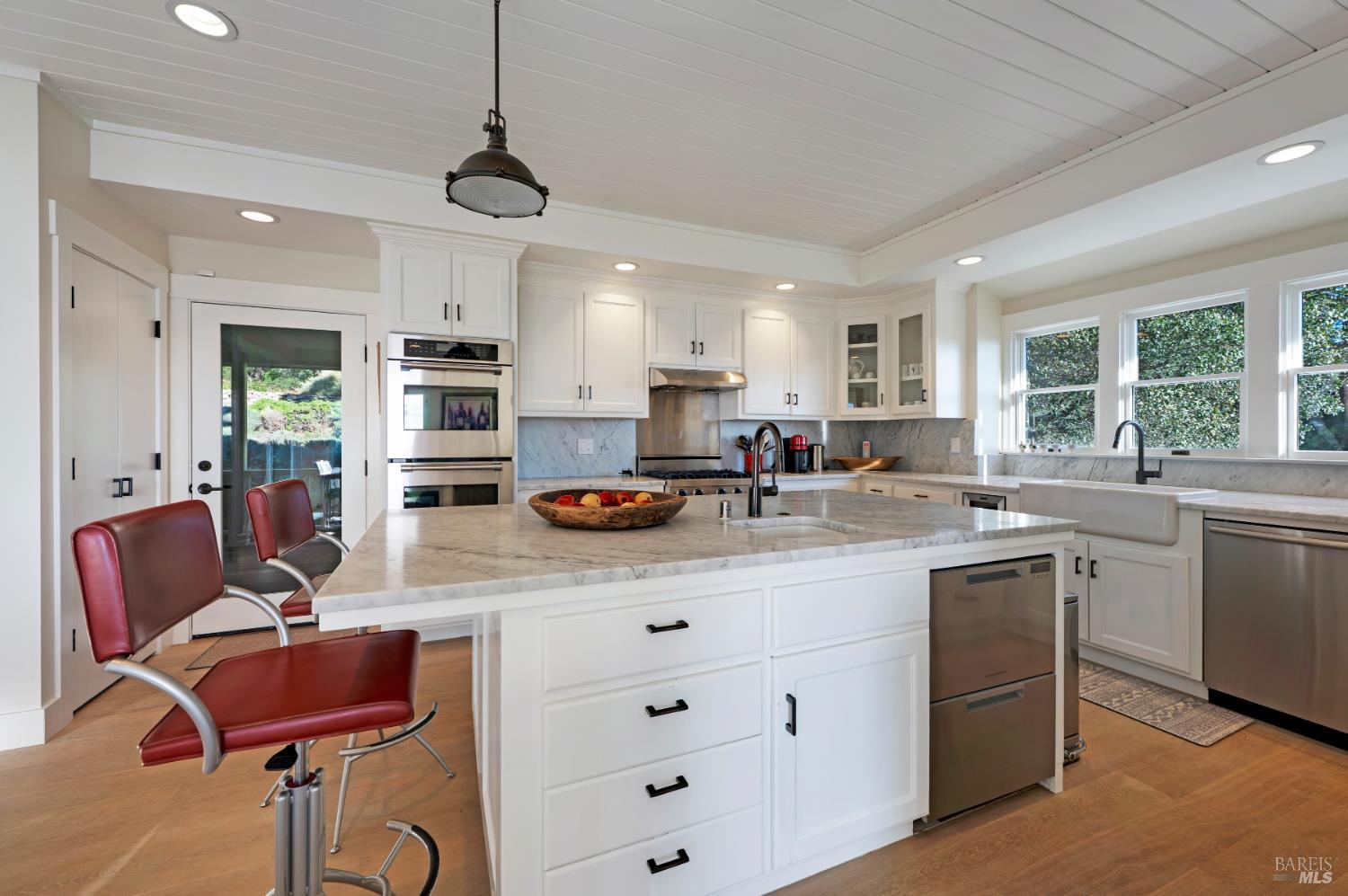 Detail Gallery Image 12 of 51 For 2557 Trinity Rd, Glen Ellen,  CA 95442 - 4 Beds | 5/1 Baths