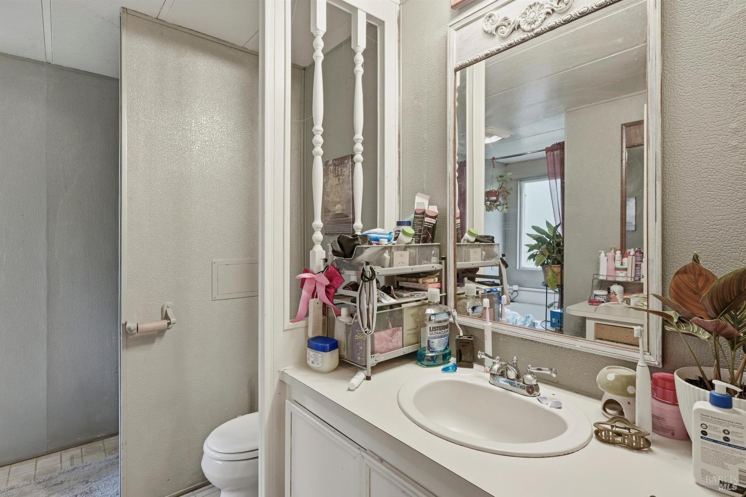 Detail Gallery Image 10 of 30 For 3114 Manzanita Rd, Nice,  CA 95464 - 3 Beds | 2 Baths