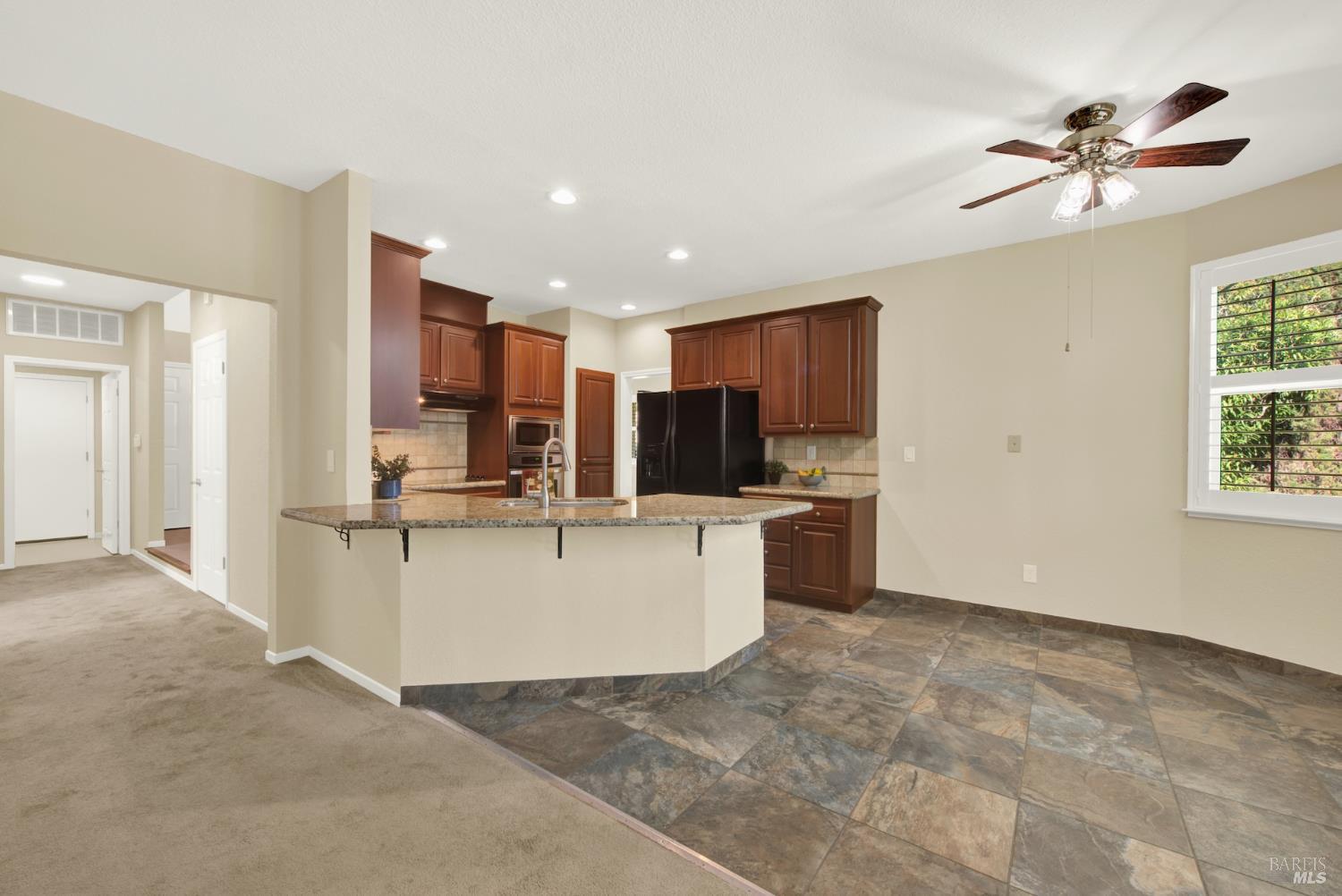 Detail Gallery Image 19 of 60 For 155 Fallen Leaf Dr, Vacaville,  CA 95687 - 4 Beds | 3 Baths