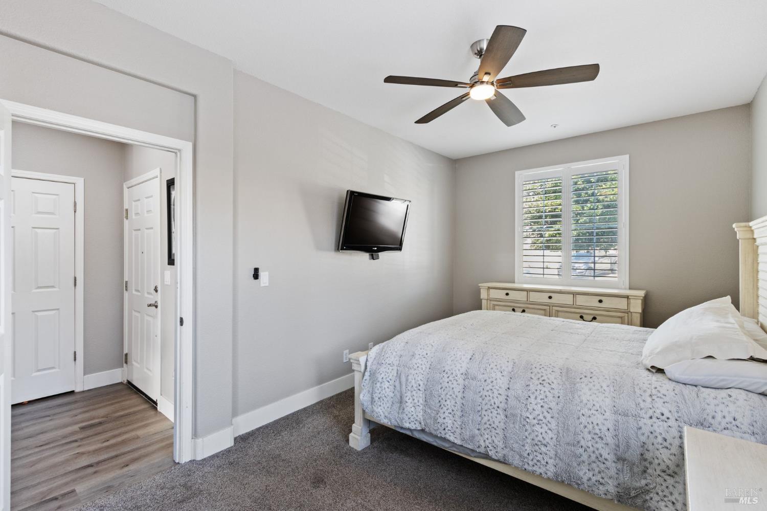 Detail Gallery Image 5 of 48 For 4413 Meadow Valley Cir, Fairfield,  CA 94534 - 4 Beds | 2 Baths