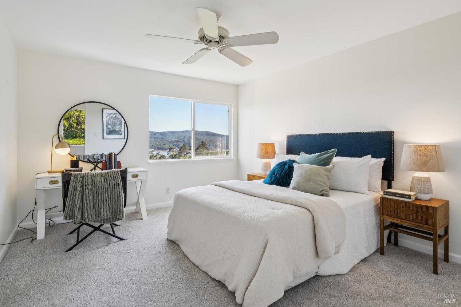 Detail Gallery Image 21 of 32 For 35 Wordsworth Ct, Mill Valley,  CA 94941 - 2 Beds | 1/1 Baths