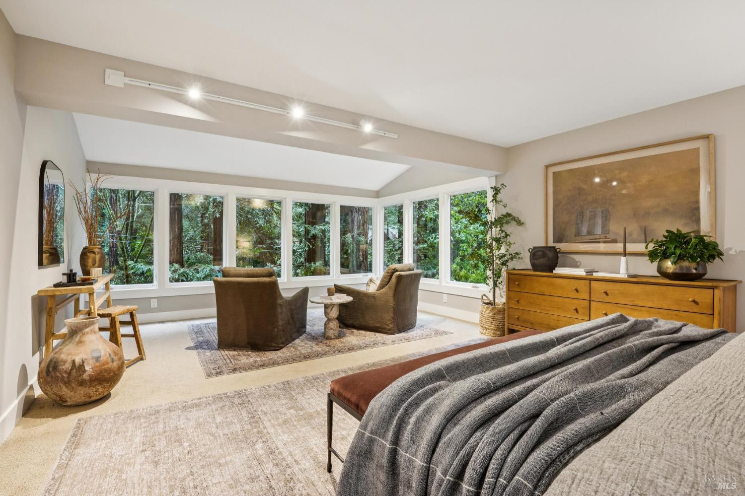 Detail Gallery Image 13 of 24 For 481 Cascade Dr, Mill Valley,  CA 94941 - 4 Beds | 3/1 Baths