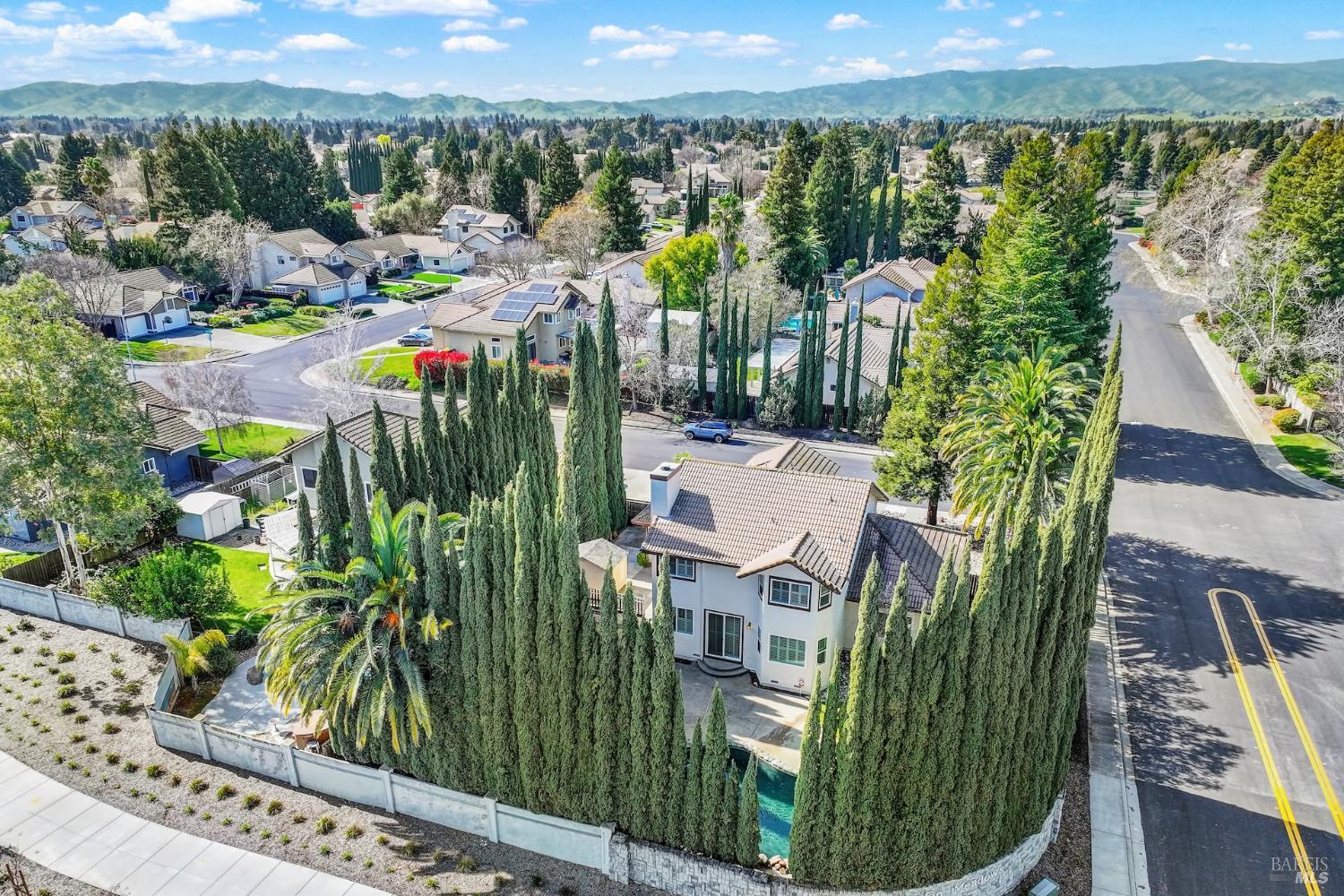 Detail Gallery Image 52 of 60 For 155 Fallen Leaf Dr, Vacaville,  CA 95687 - 4 Beds | 3 Baths