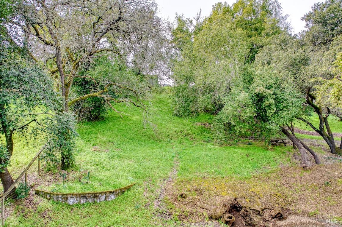 Detail Gallery Image 38 of 85 For 101 H Ln, Novato,  CA 94945 - 5 Beds | 4/1 Baths