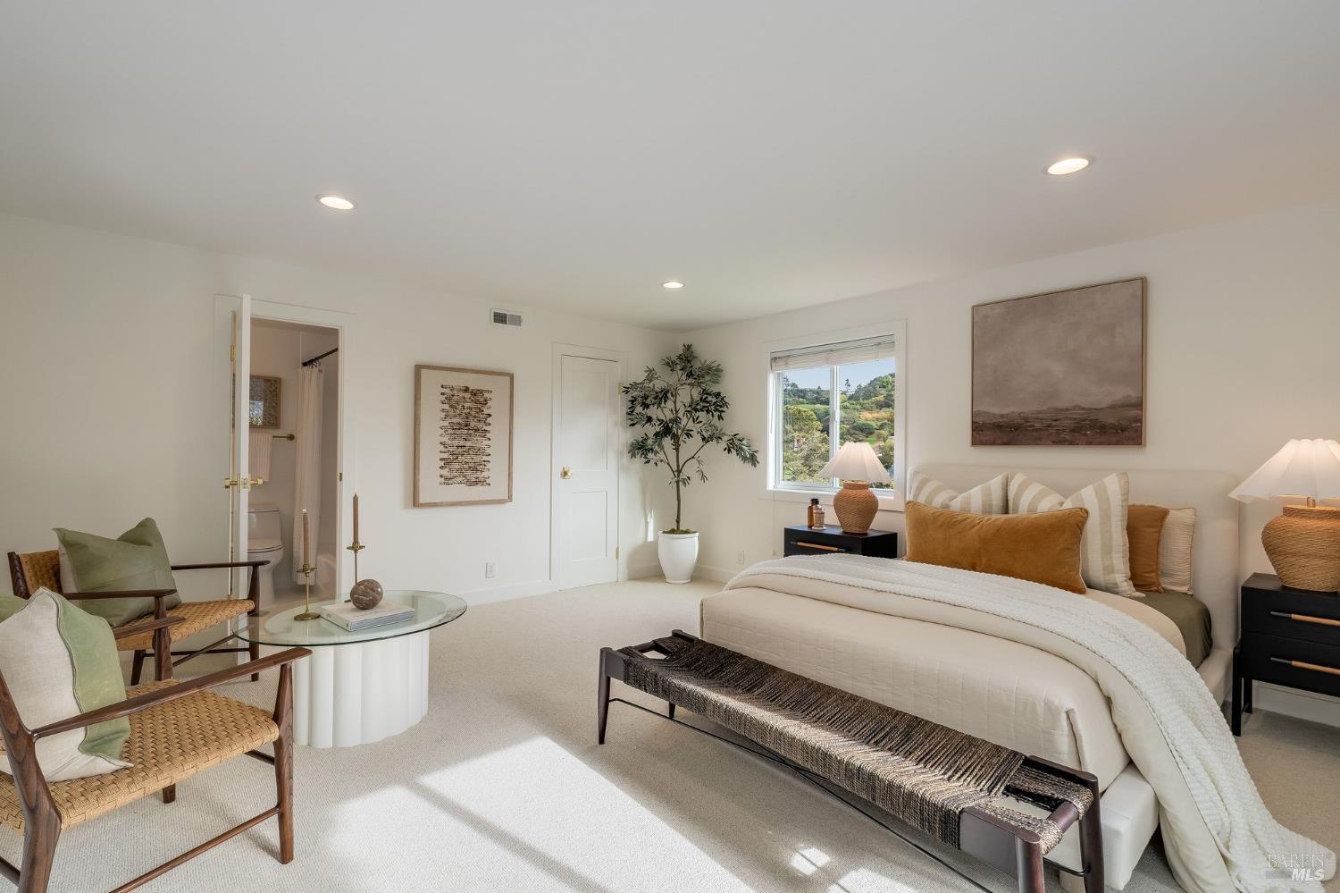 Detail Gallery Image 48 of 92 For 58 Lower North Ter, Tiburon,  CA 94920 - 5 Beds | 3/1 Baths