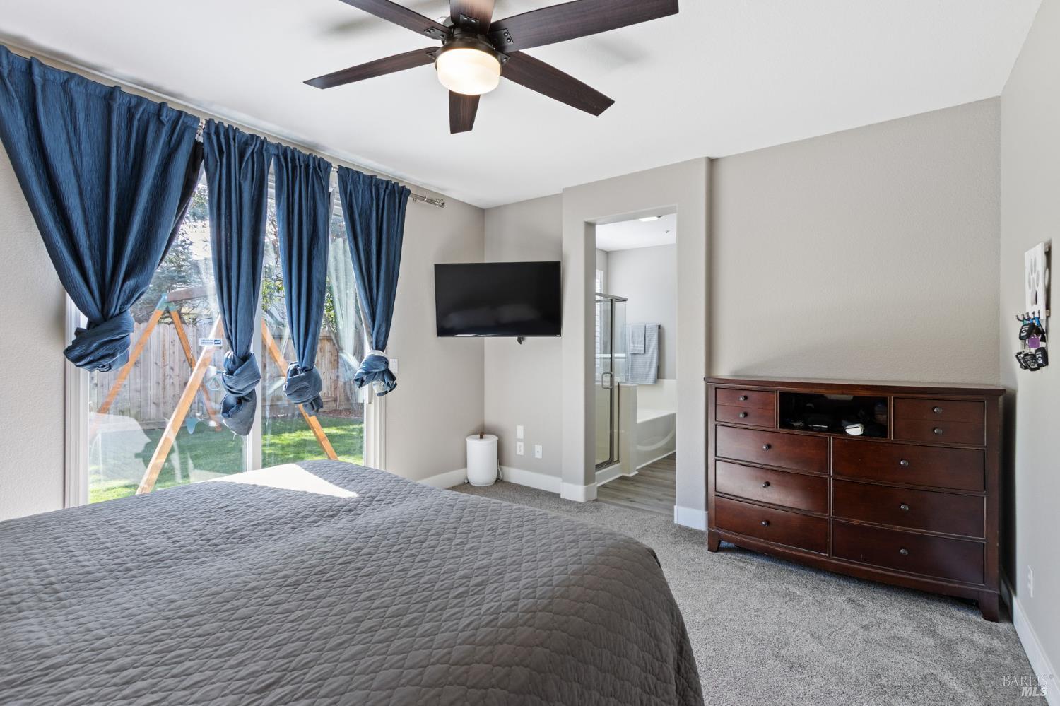 Detail Gallery Image 32 of 48 For 4413 Meadow Valley Cir, Fairfield,  CA 94534 - 4 Beds | 2 Baths