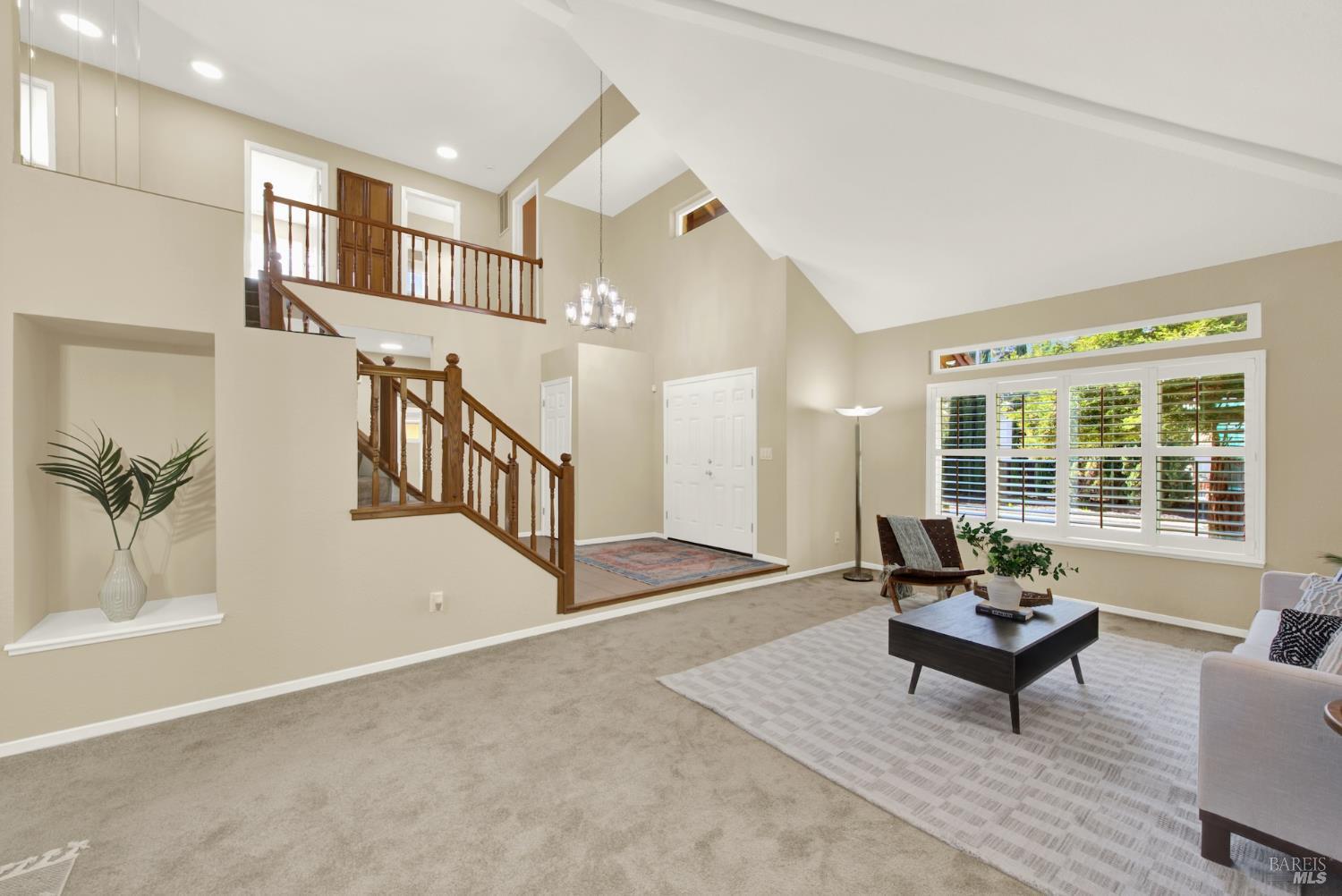 Detail Gallery Image 10 of 60 For 155 Fallen Leaf Dr, Vacaville,  CA 95687 - 4 Beds | 3 Baths