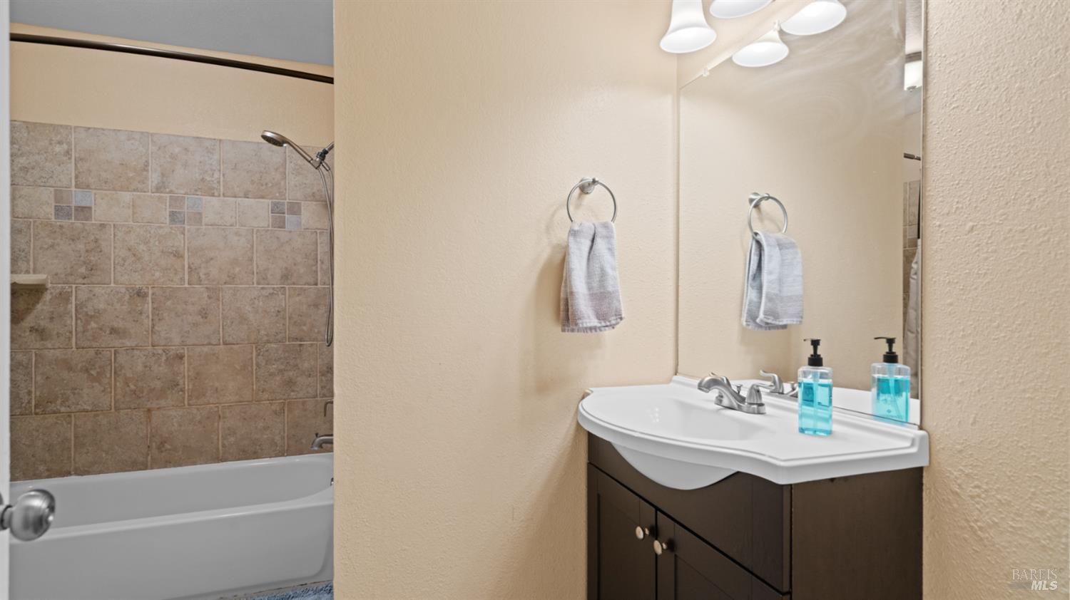 Detail Gallery Image 18 of 40 For 1206 Ricky Ct, Suisun City,  CA 94585 - 3 Beds | 2 Baths