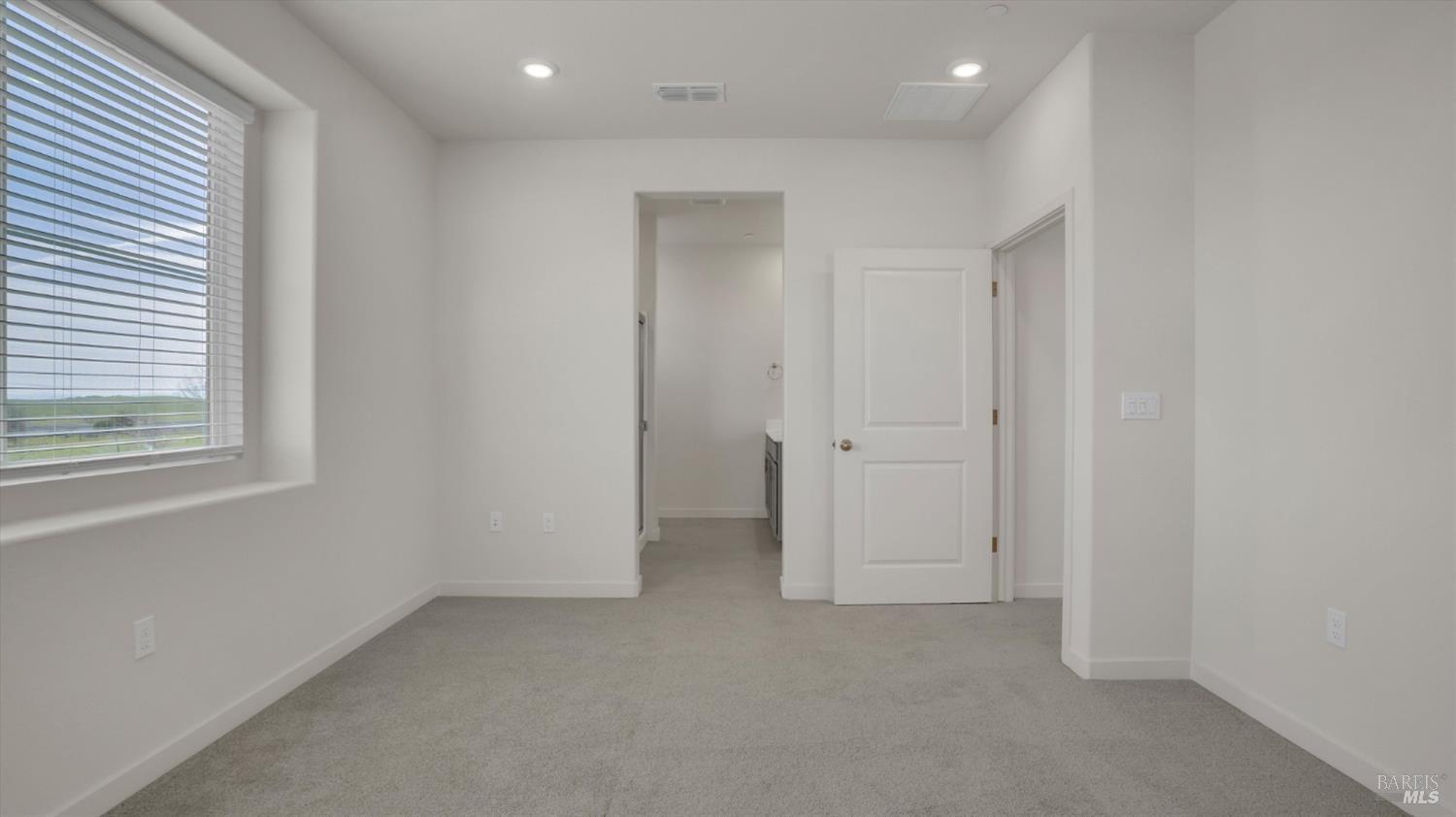 Detail Gallery Image 26 of 42 For 862 Telford Dr, Vacaville,  CA 95687 - 3 Beds | 2/1 Baths