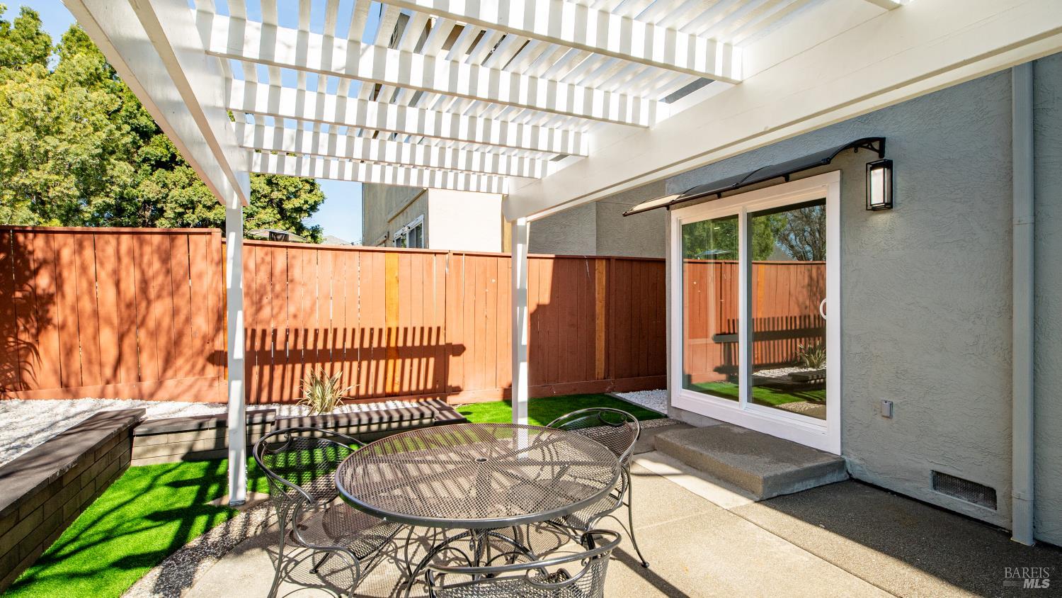 Detail Gallery Image 45 of 48 For 338 Ridgecrest Cir, Suisun City,  CA 94585 - 3 Beds | 2 Baths