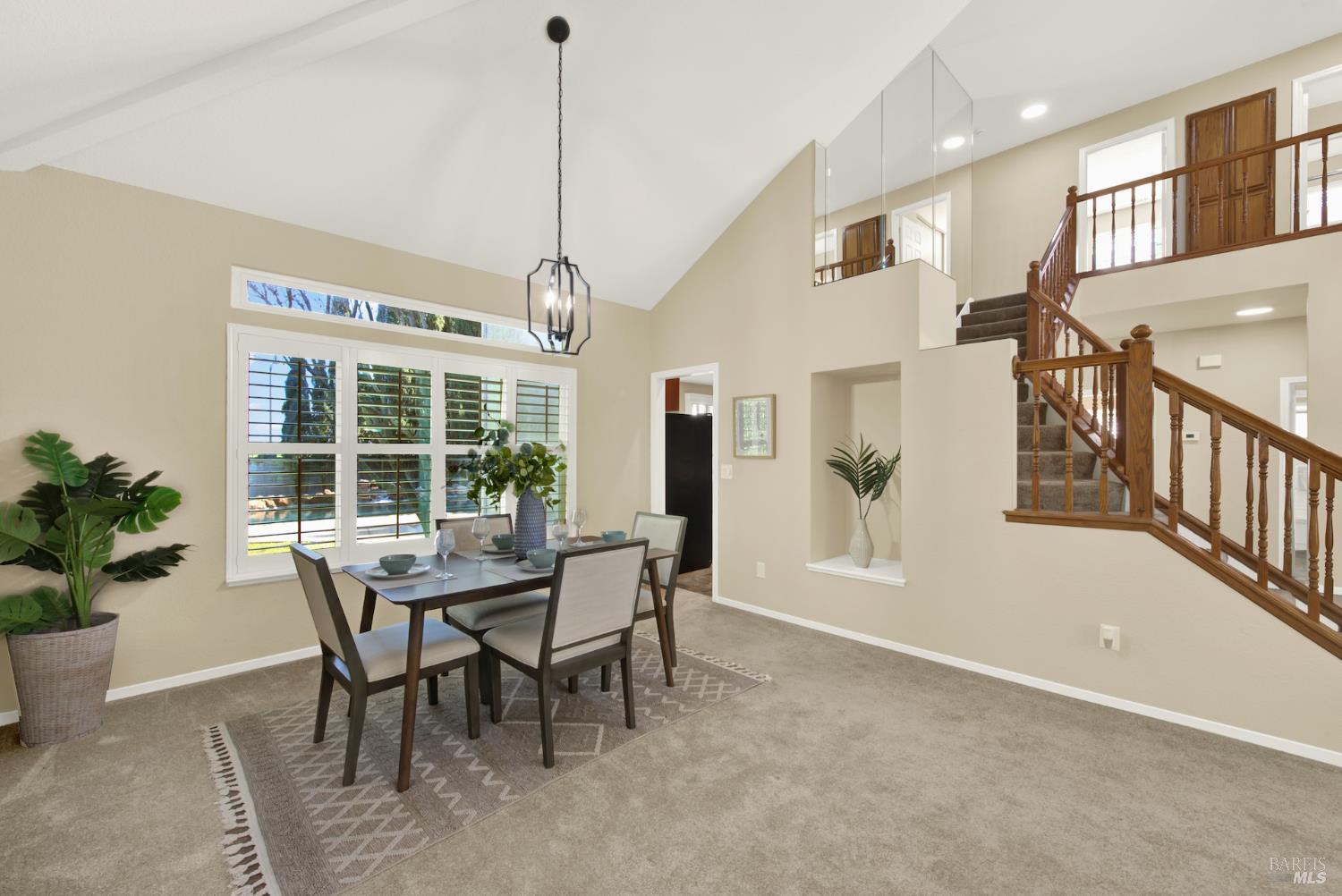 Detail Gallery Image 9 of 60 For 155 Fallen Leaf Dr, Vacaville,  CA 95687 - 4 Beds | 3 Baths