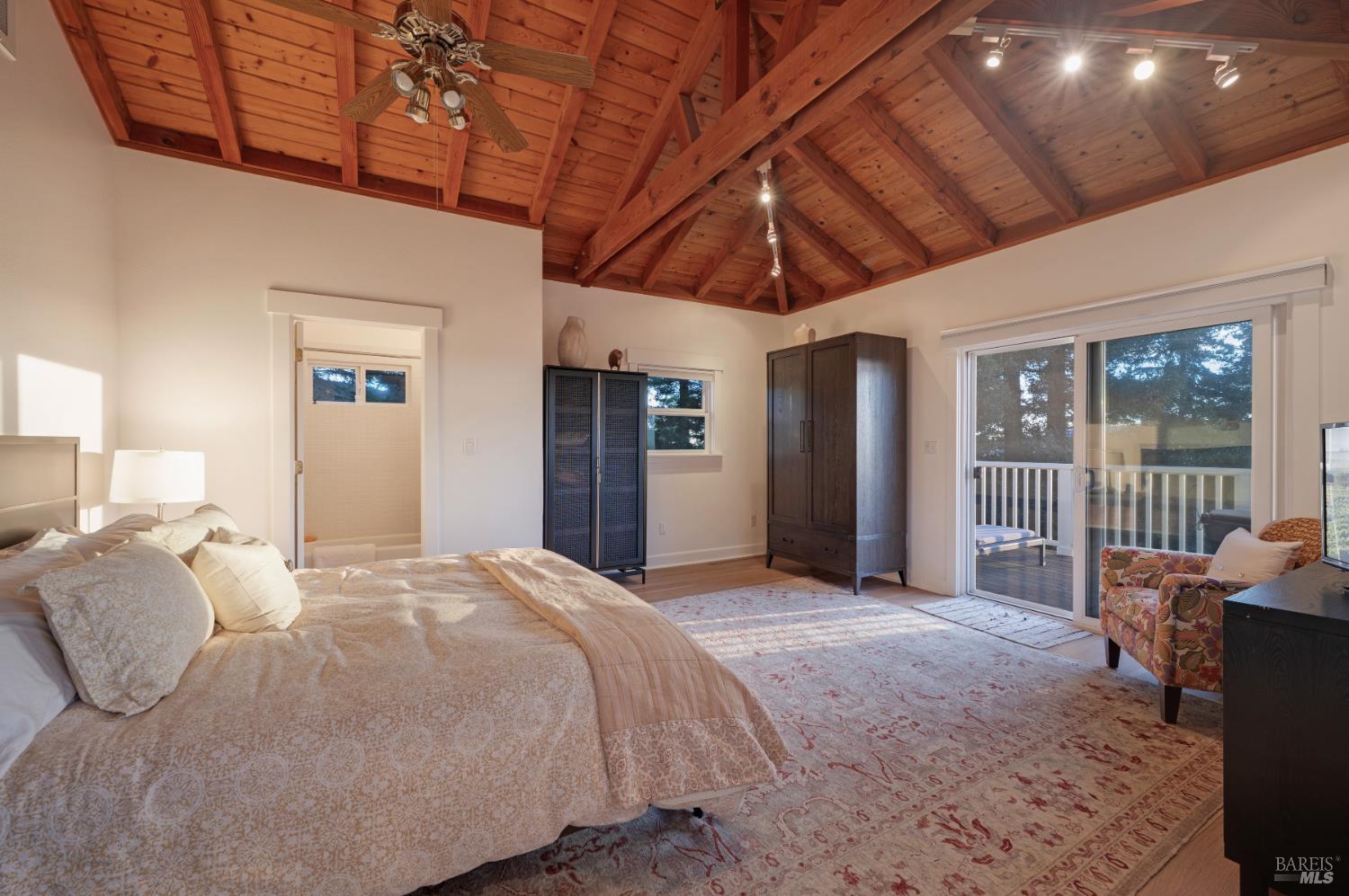 Detail Gallery Image 34 of 51 For 2557 Trinity Rd, Glen Ellen,  CA 95442 - 4 Beds | 5/1 Baths