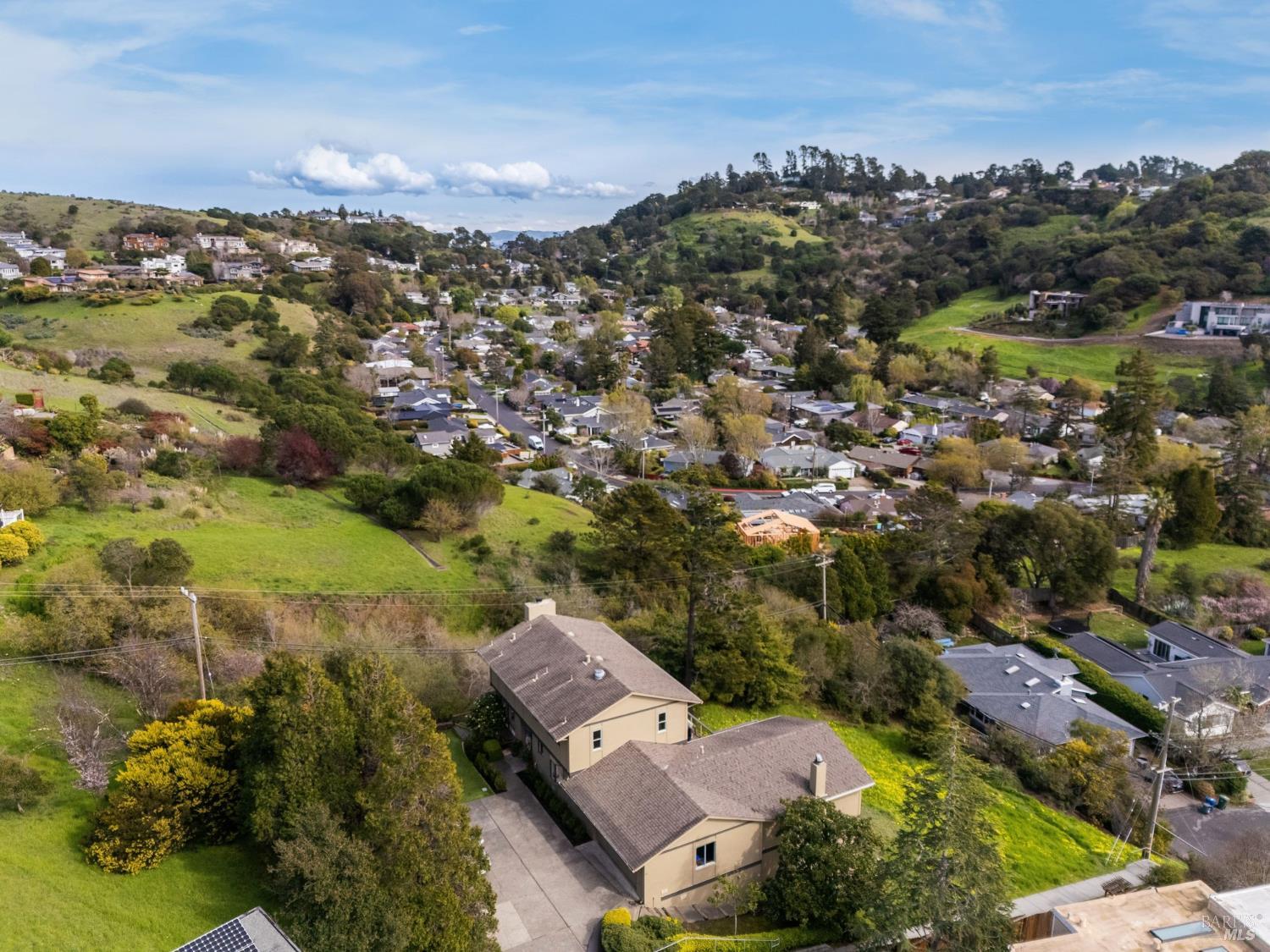 Detail Gallery Image 83 of 92 For 58 Lower North Ter, Tiburon,  CA 94920 - 5 Beds | 3/1 Baths
