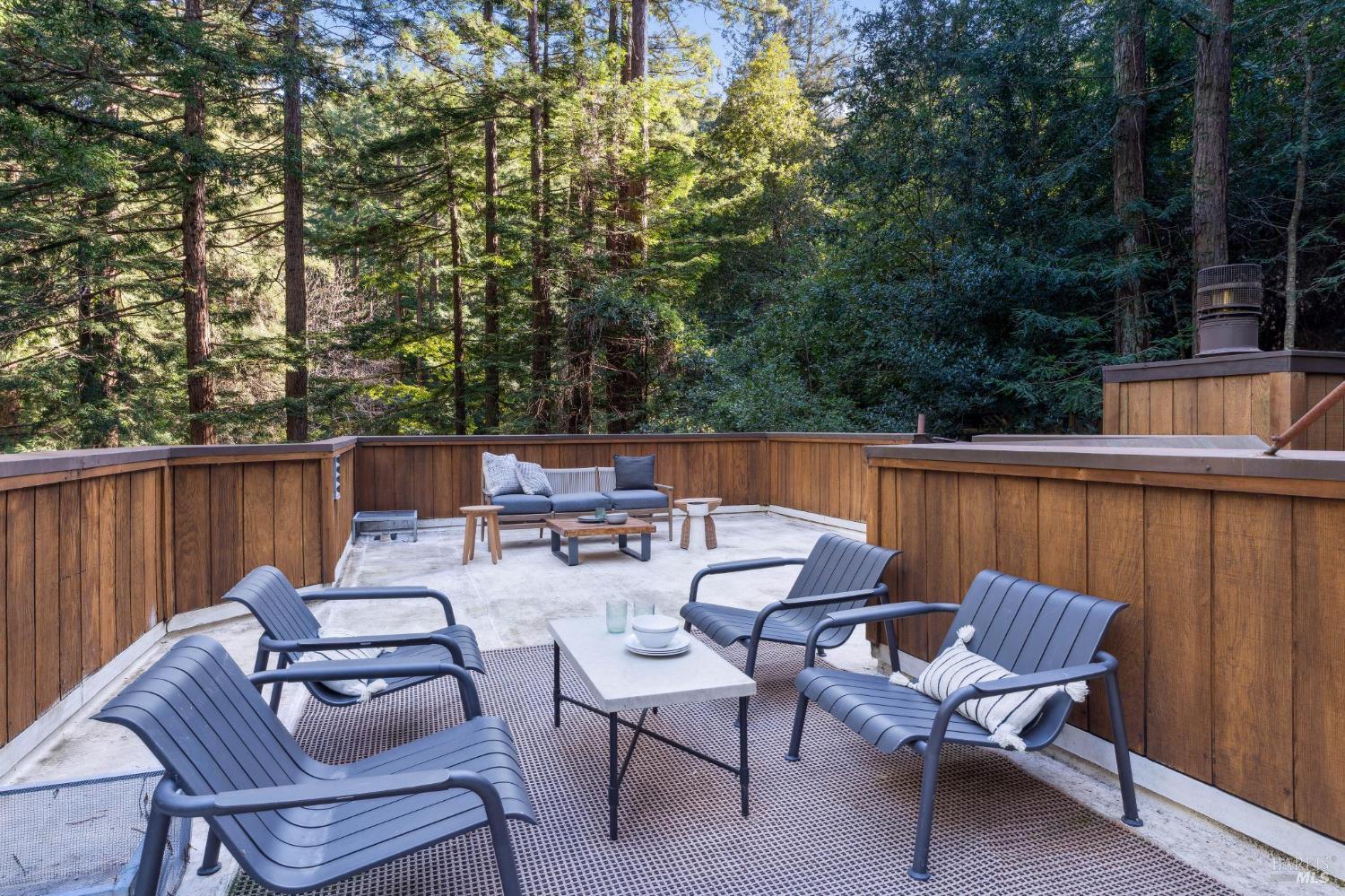 Detail Gallery Image 21 of 24 For 481 Cascade Dr, Mill Valley,  CA 94941 - 4 Beds | 3/1 Baths