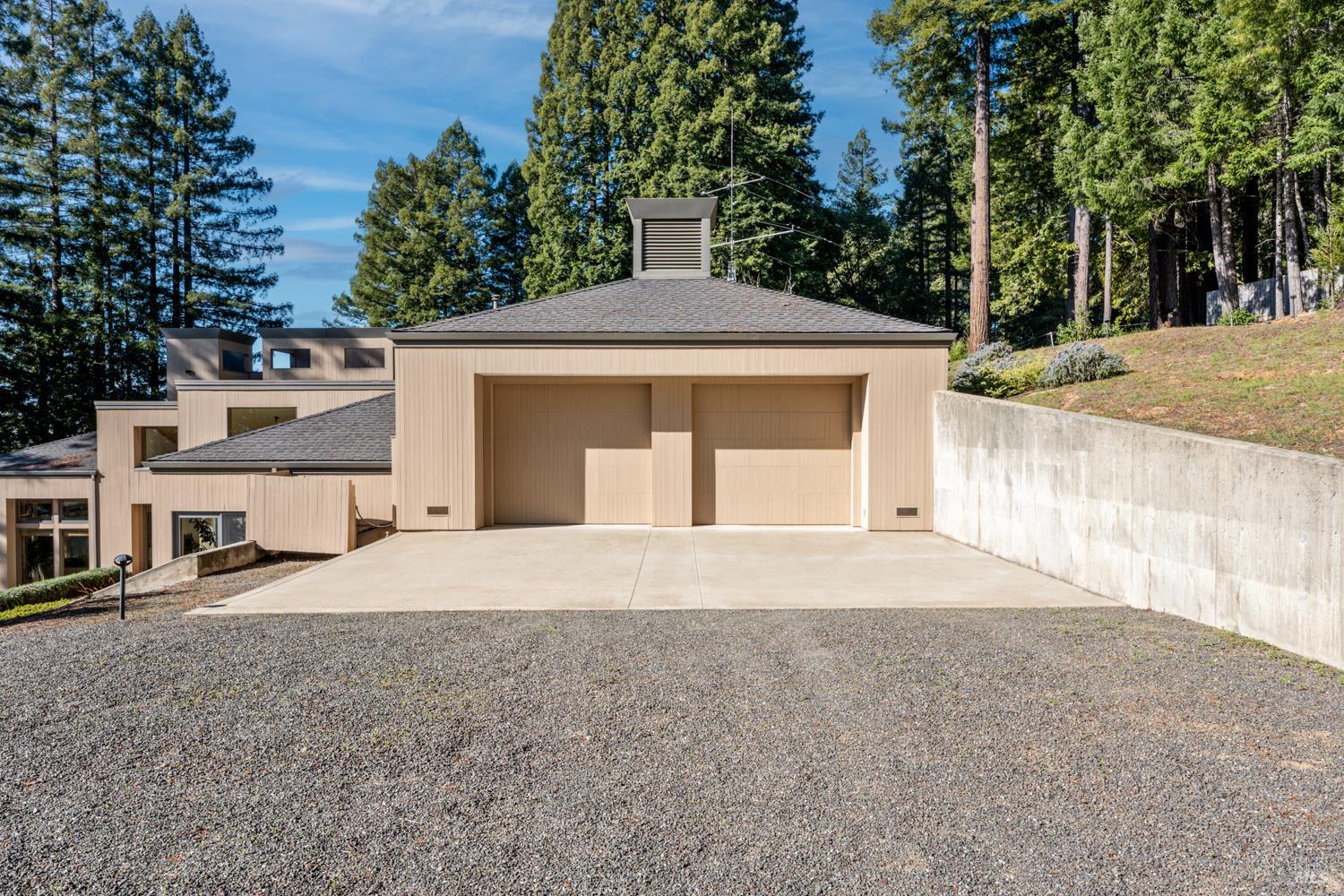 Detail Gallery Image 35 of 42 For 700 Holmes Ranch Rd, Philo,  CA 95466 - 3 Beds | 3 Baths