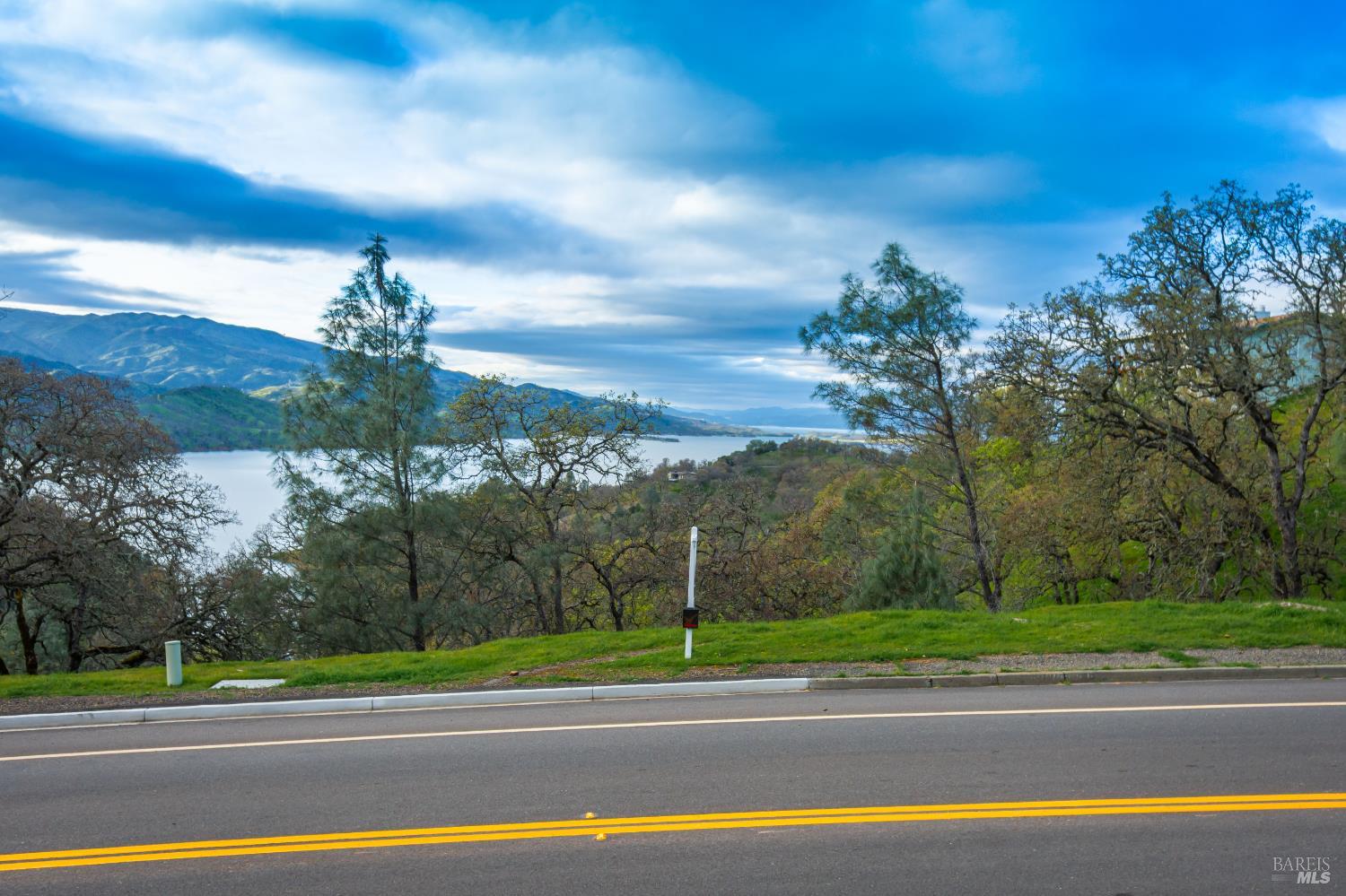 Detail Gallery Image 2 of 22 For 1123 Steele Canyon Rd, Napa,  CA 94558 - – Beds | – Baths