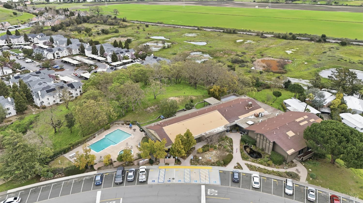 Detail Gallery Image 43 of 58 For 15 Scenic Dr, Novato,  CA 94949 - 2 Beds | 2 Baths