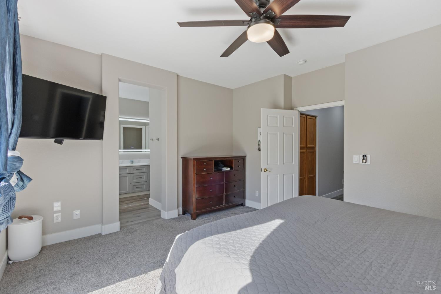 Detail Gallery Image 31 of 48 For 4413 Meadow Valley Cir, Fairfield,  CA 94534 - 4 Beds | 2 Baths