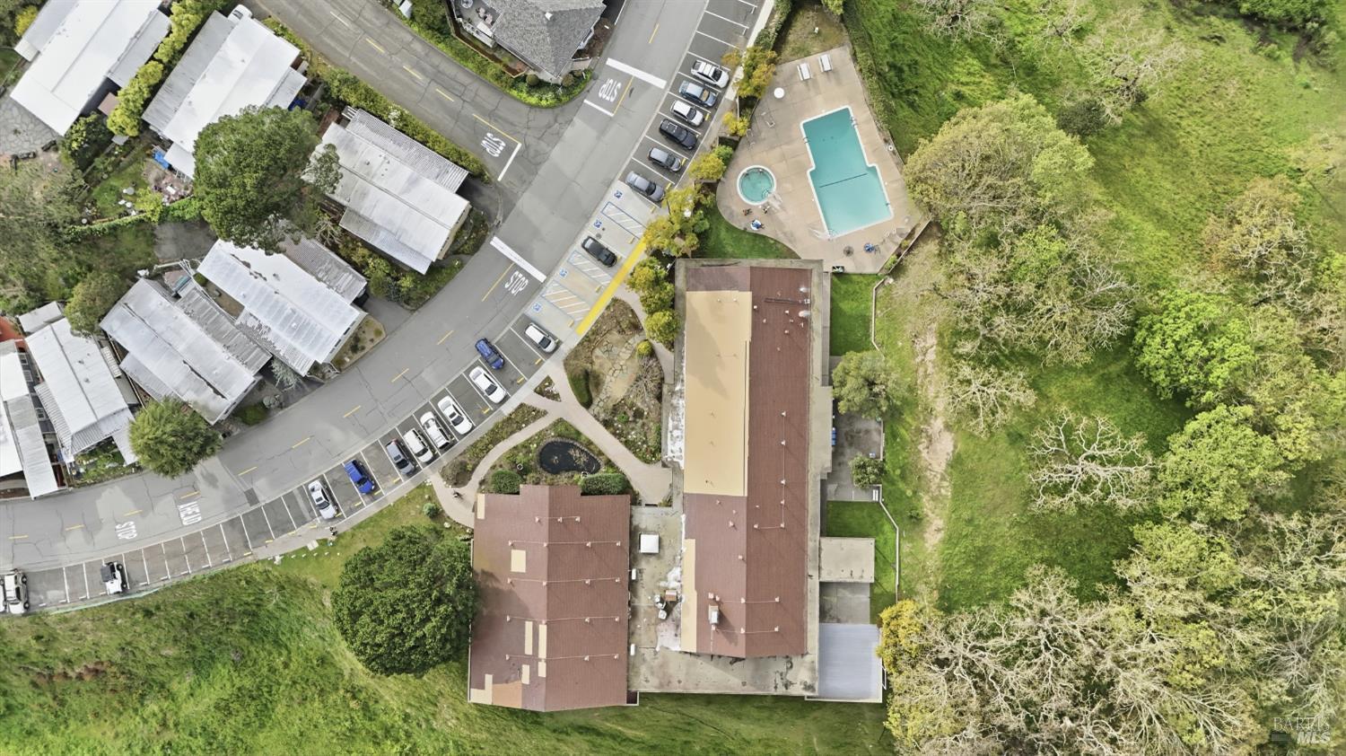 Detail Gallery Image 45 of 58 For 15 Scenic Dr, Novato,  CA 94949 - 2 Beds | 2 Baths