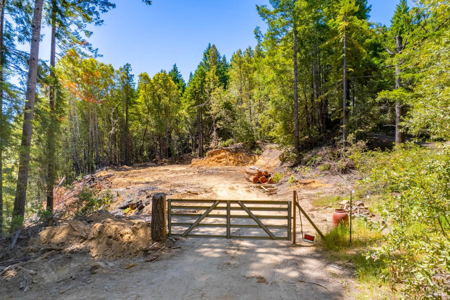 Detail Gallery Image 31 of 32 For 7701 Signal Ridge Rd, Philo,  CA 95466 - 3 Beds | 2/1 Baths