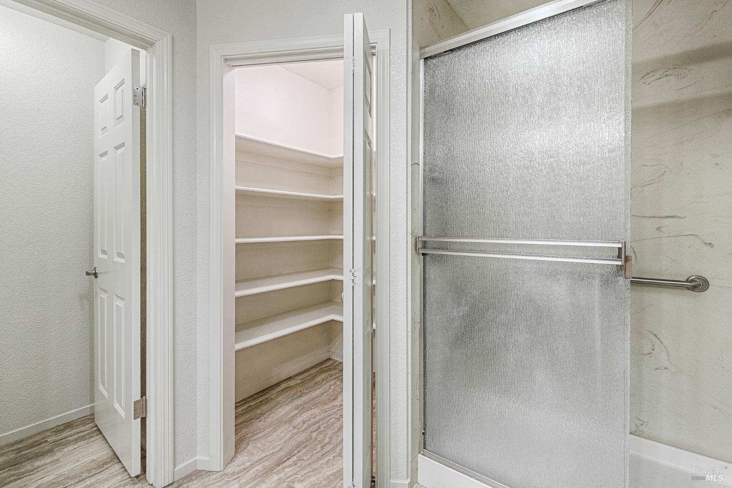 Detail Gallery Image 17 of 22 For 5984 Stone Bridge Rd, Santa Rosa,  CA 95409 - 3 Beds | 2/1 Baths