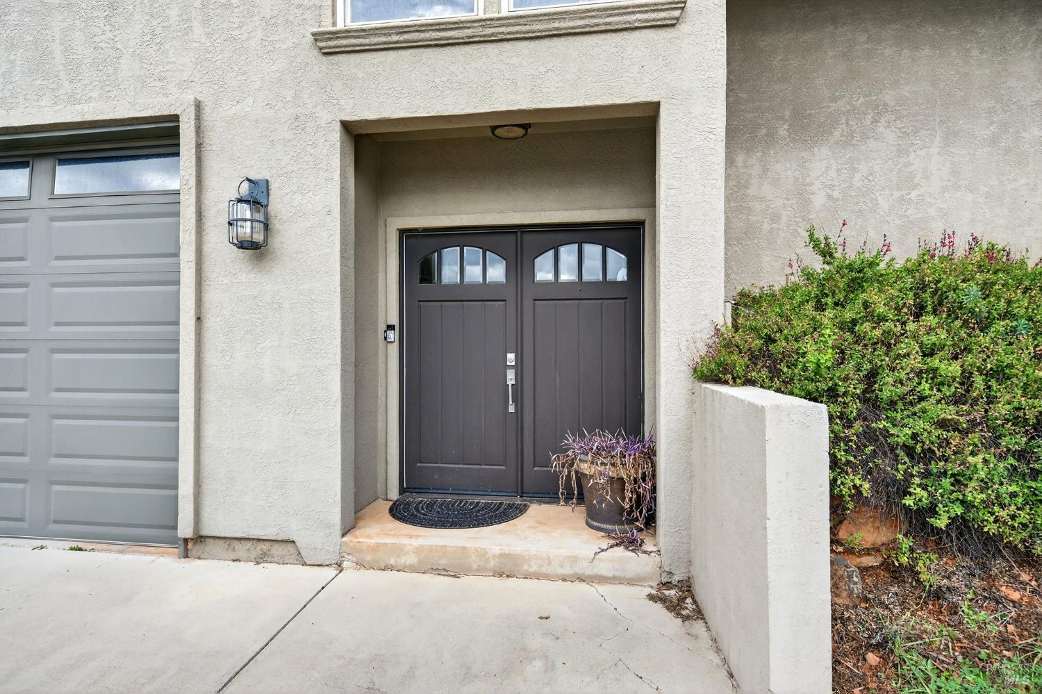 Detail Gallery Image 4 of 54 For 17437 Greenridge Rd, Hidden Valley Lake,  CA 95467 - 4 Beds | 4 Baths