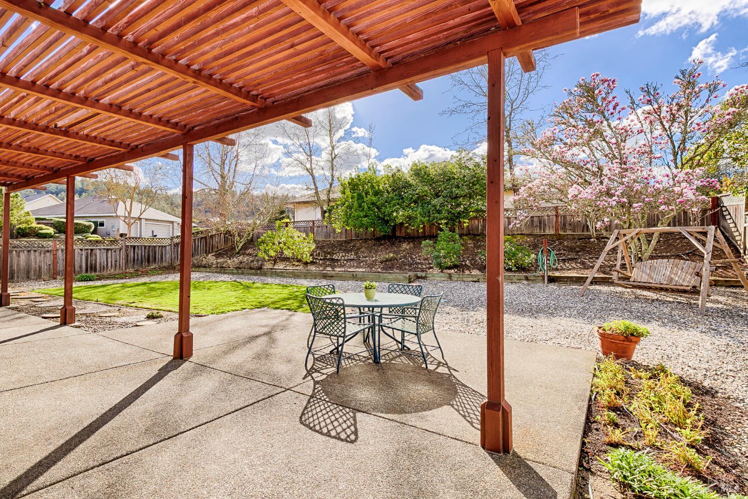 Detail Gallery Image 20 of 22 For 5984 Stone Bridge Rd, Santa Rosa,  CA 95409 - 3 Beds | 2/1 Baths