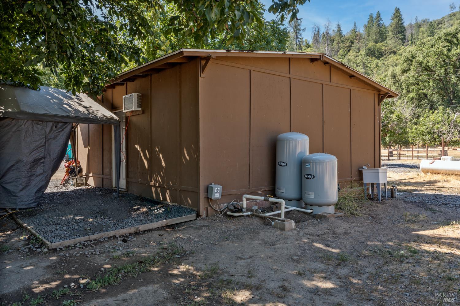 Detail Gallery Image 17 of 27 For 2000 Clover Valley Rd, Upper Lake,  CA 95485 - 2 Beds | 1 Baths