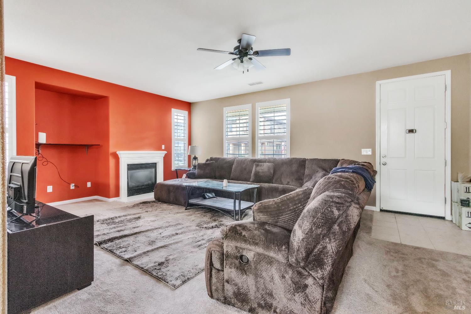 Detail Gallery Image 6 of 32 For 927 Freedom Dr, Suisun City,  CA 94585 - 3 Beds | 2 Baths