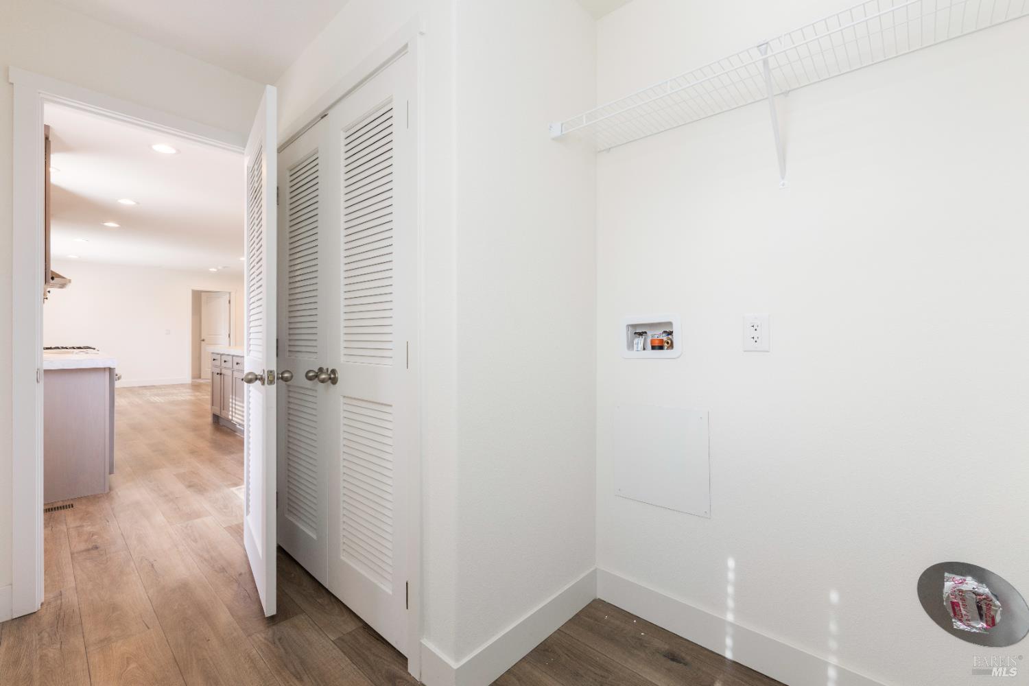 Detail Gallery Image 17 of 34 For 375 E Highway 20 Hwy 8, Upper Lake,  CA 95485 - 4 Beds | 2 Baths