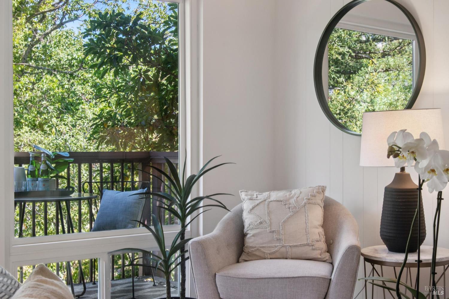 Detail Gallery Image 5 of 19 For 1219 Grand Ave #5,  San Rafael,  CA 94901 - 2 Beds | 1 Baths