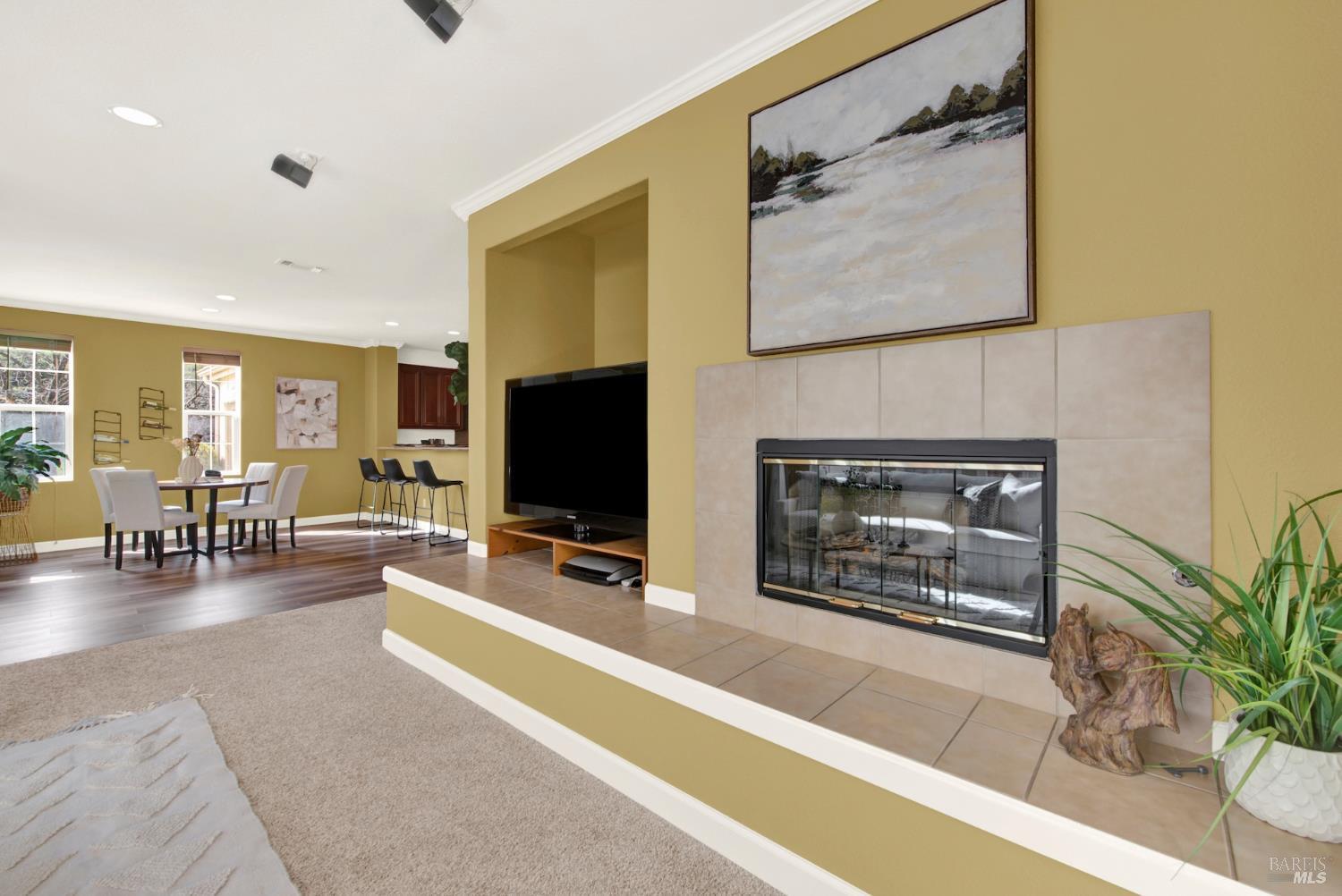 Detail Gallery Image 13 of 67 For 7004 Alder Creek Rd, Vallejo,  CA 94591 - 4 Beds | 3/1 Baths