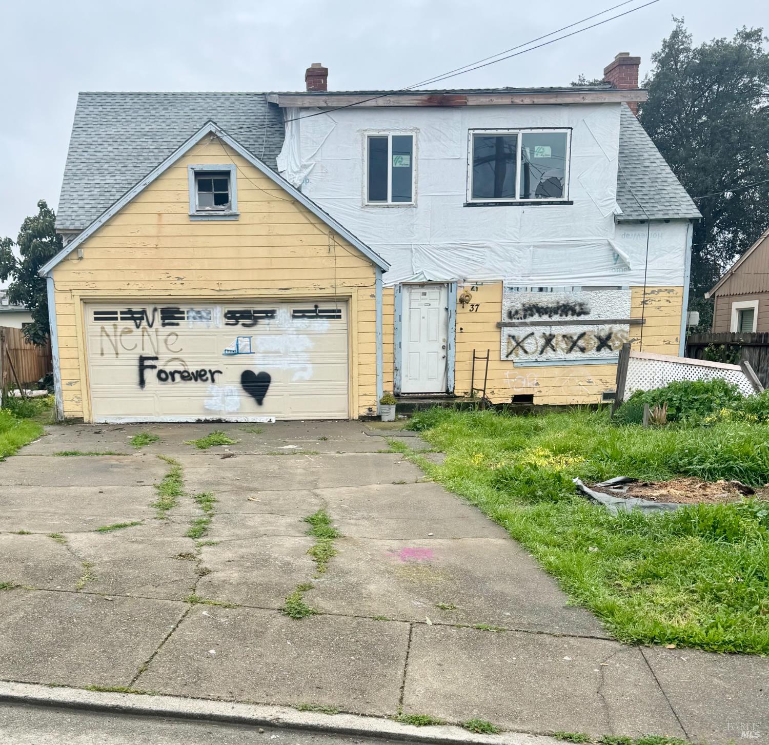 Detail Gallery Image 3 of 6 For 37 14th St, Vallejo,  CA 94590 - 3 Beds | 1/1 Baths