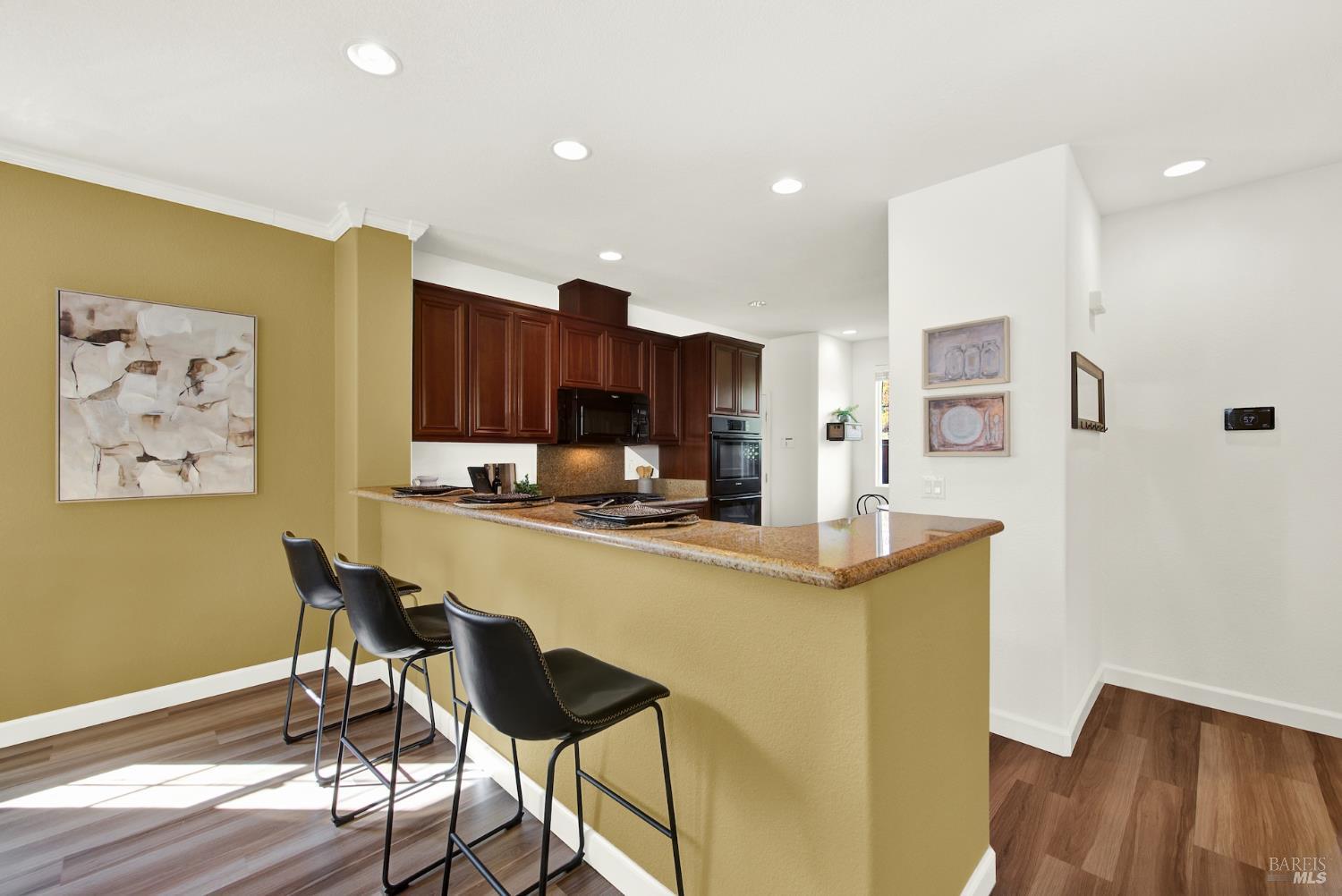 Detail Gallery Image 19 of 67 For 7004 Alder Creek Rd, Vallejo,  CA 94591 - 4 Beds | 3/1 Baths