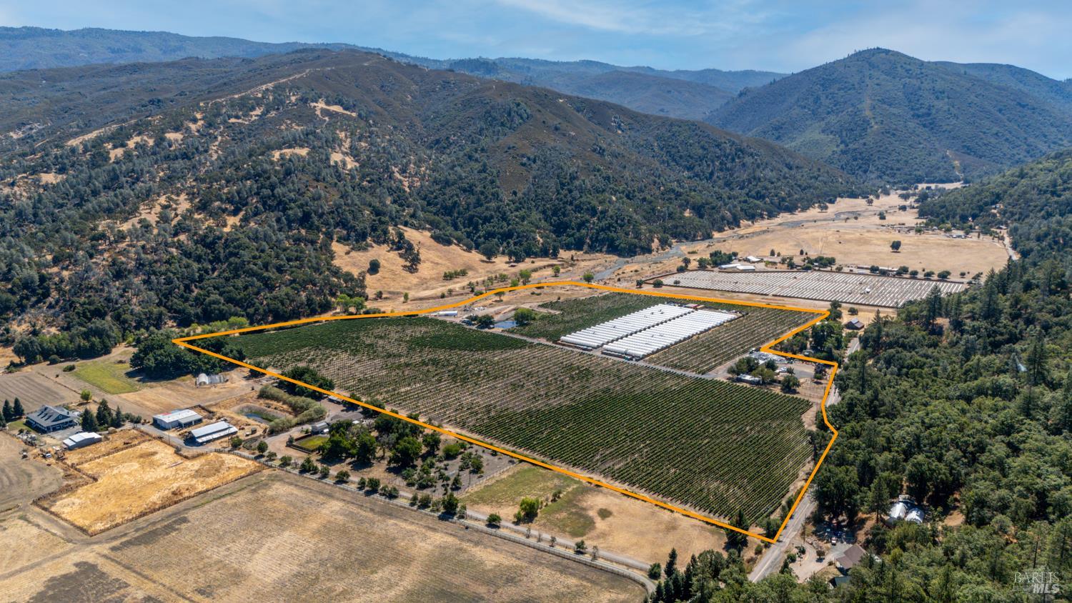 Detail Gallery Image 2 of 27 For 2000 Clover Valley Rd, Upper Lake,  CA 95485 - 2 Beds | 1 Baths