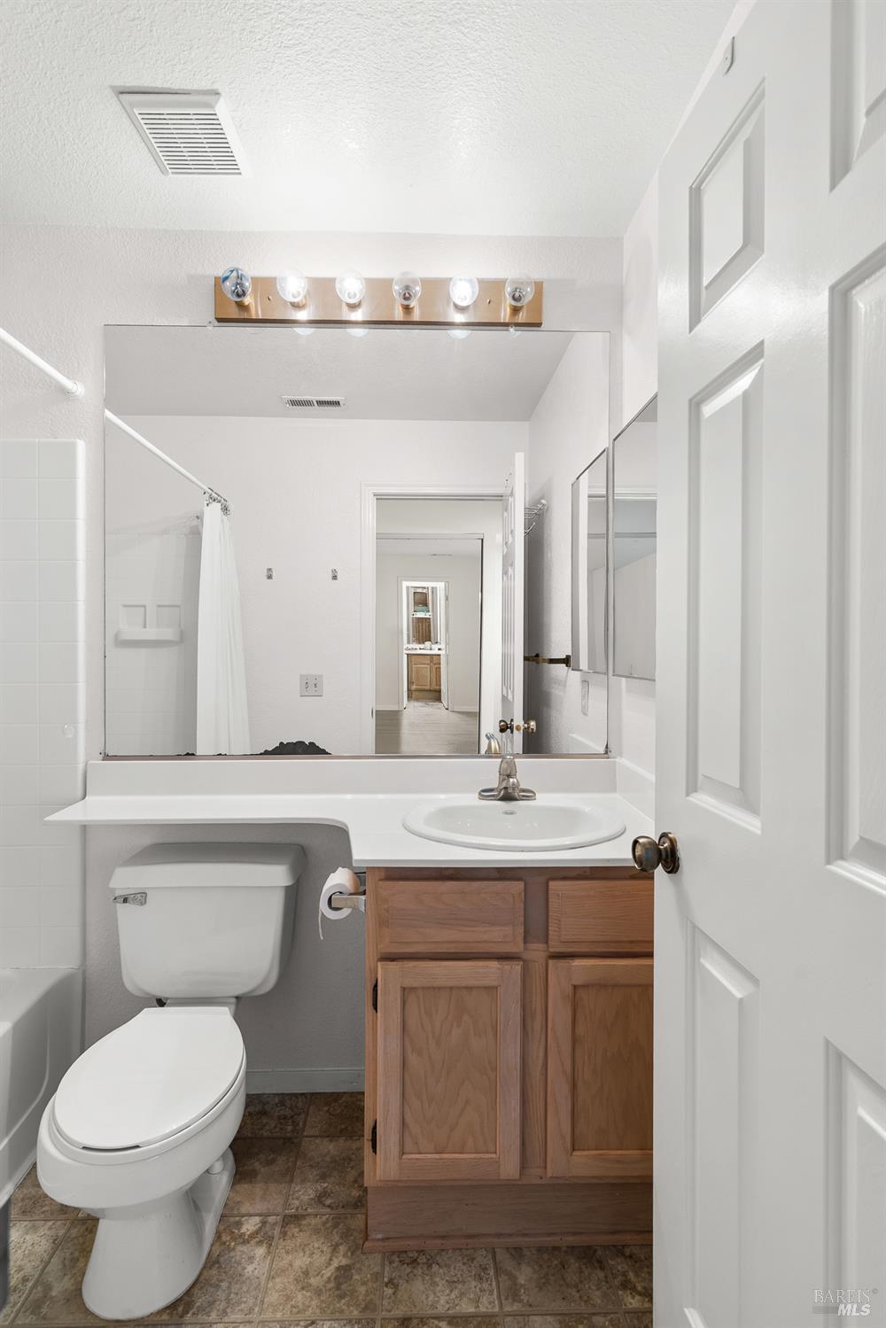 Detail Gallery Image 32 of 40 For 401 Stinson St #4,  Vallejo,  CA 94591 - 3 Beds | 3 Baths