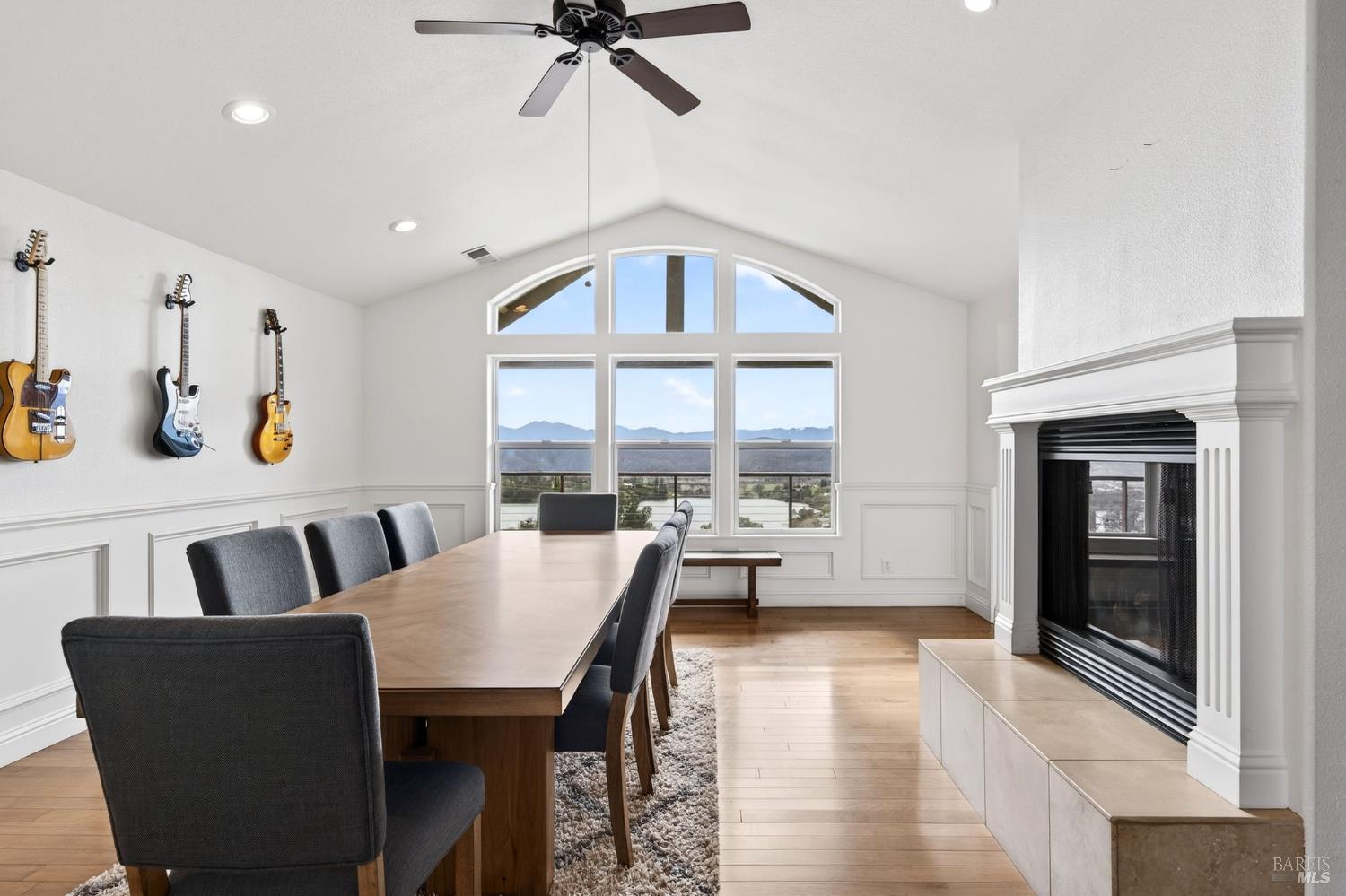 Detail Gallery Image 32 of 54 For 17437 Greenridge Rd, Hidden Valley Lake,  CA 95467 - 4 Beds | 4 Baths