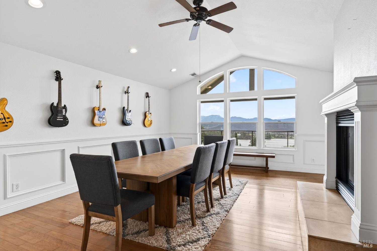 Detail Gallery Image 33 of 54 For 17437 Greenridge Rd, Hidden Valley Lake,  CA 95467 - 4 Beds | 4 Baths