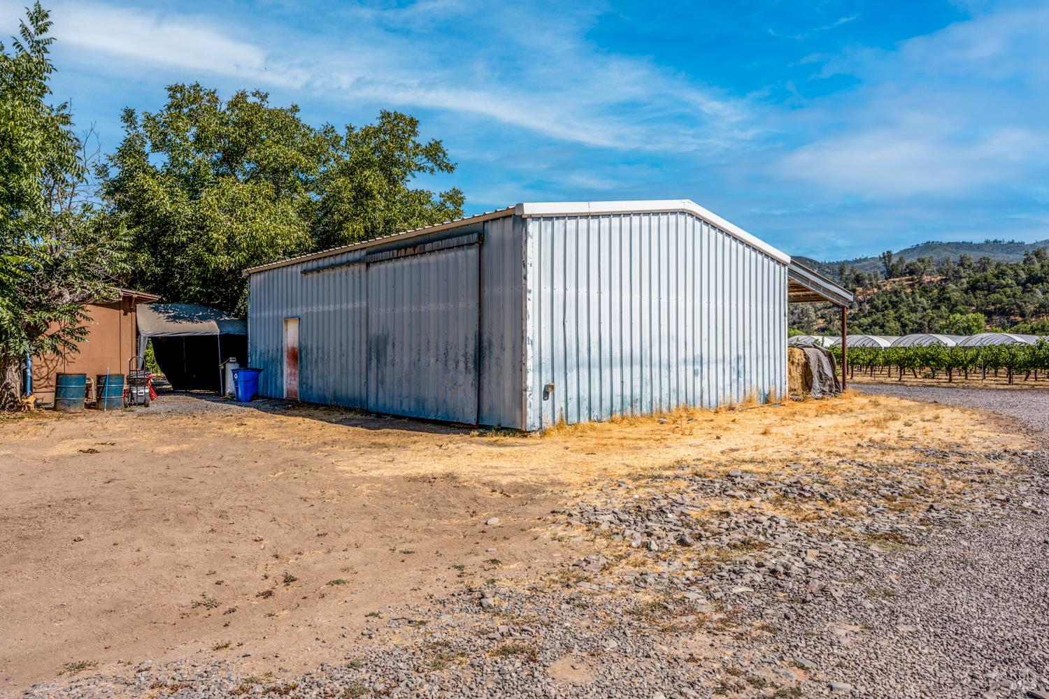 Detail Gallery Image 14 of 27 For 2000 Clover Valley Rd, Upper Lake,  CA 95485 - 2 Beds | 1 Baths