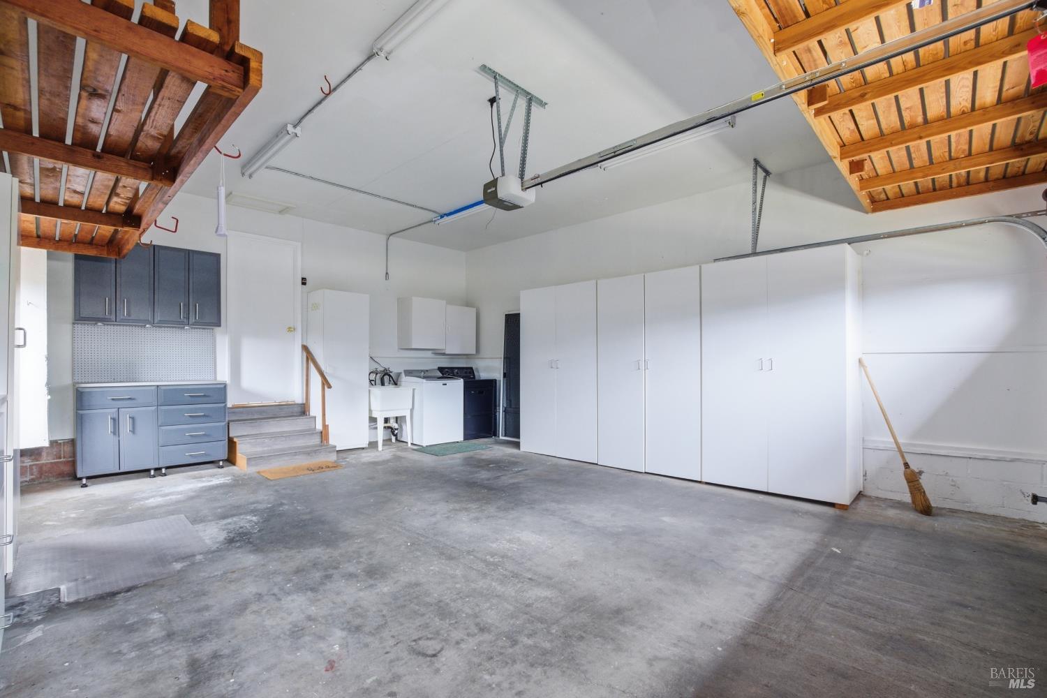 Detail Gallery Image 35 of 38 For 2034 S Terrace Dr, Napa,  CA 94559 - 4 Beds | 2 Baths