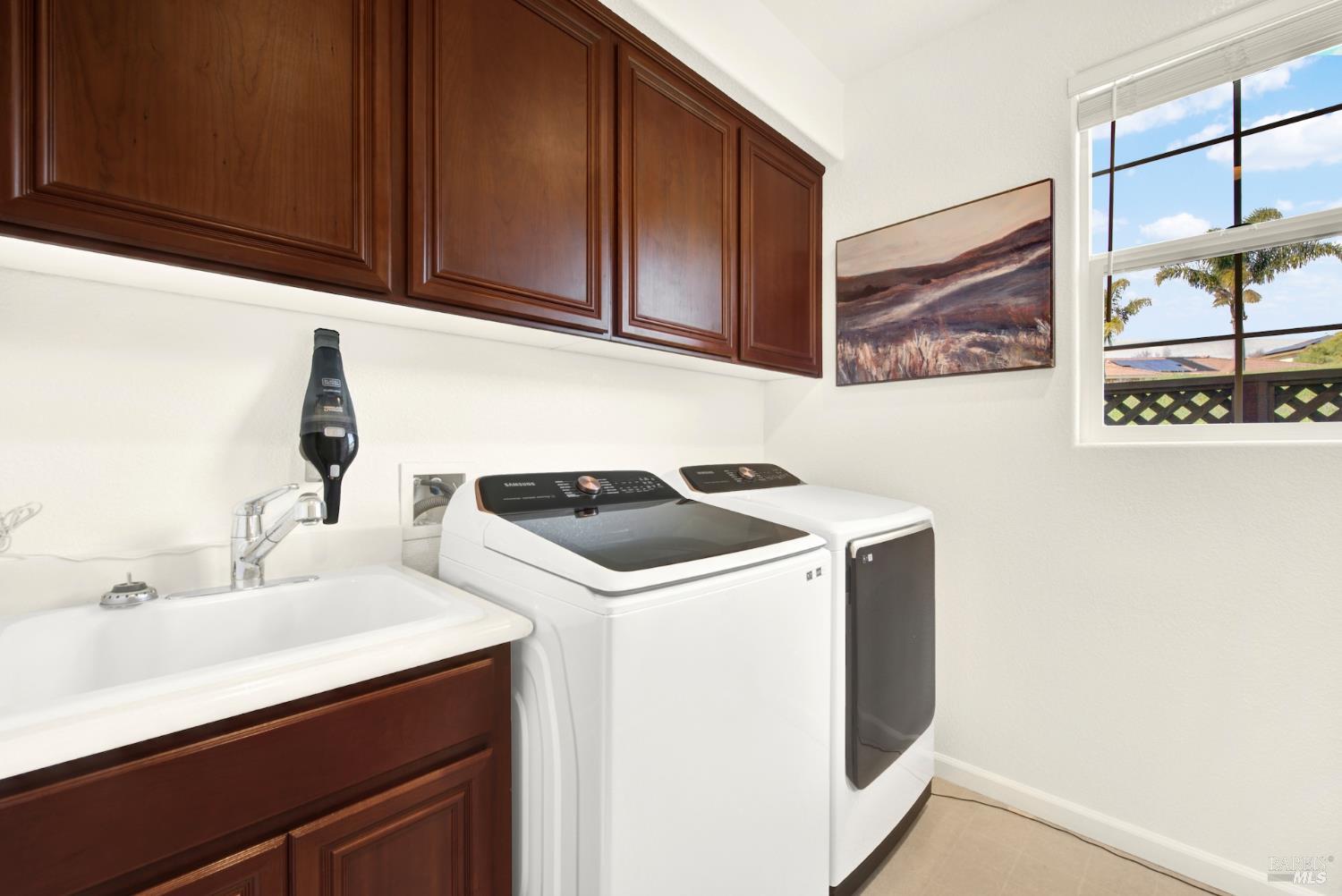 Detail Gallery Image 29 of 67 For 7004 Alder Creek Rd, Vallejo,  CA 94591 - 4 Beds | 3/1 Baths