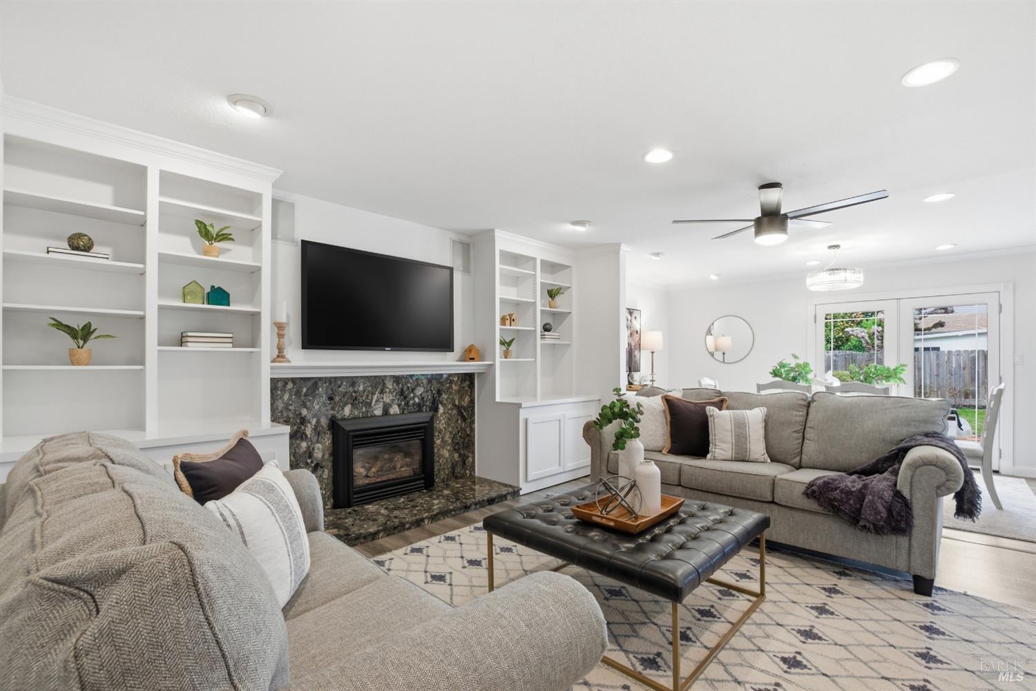 Detail Gallery Image 8 of 38 For 2034 S Terrace Dr, Napa,  CA 94559 - 4 Beds | 2 Baths